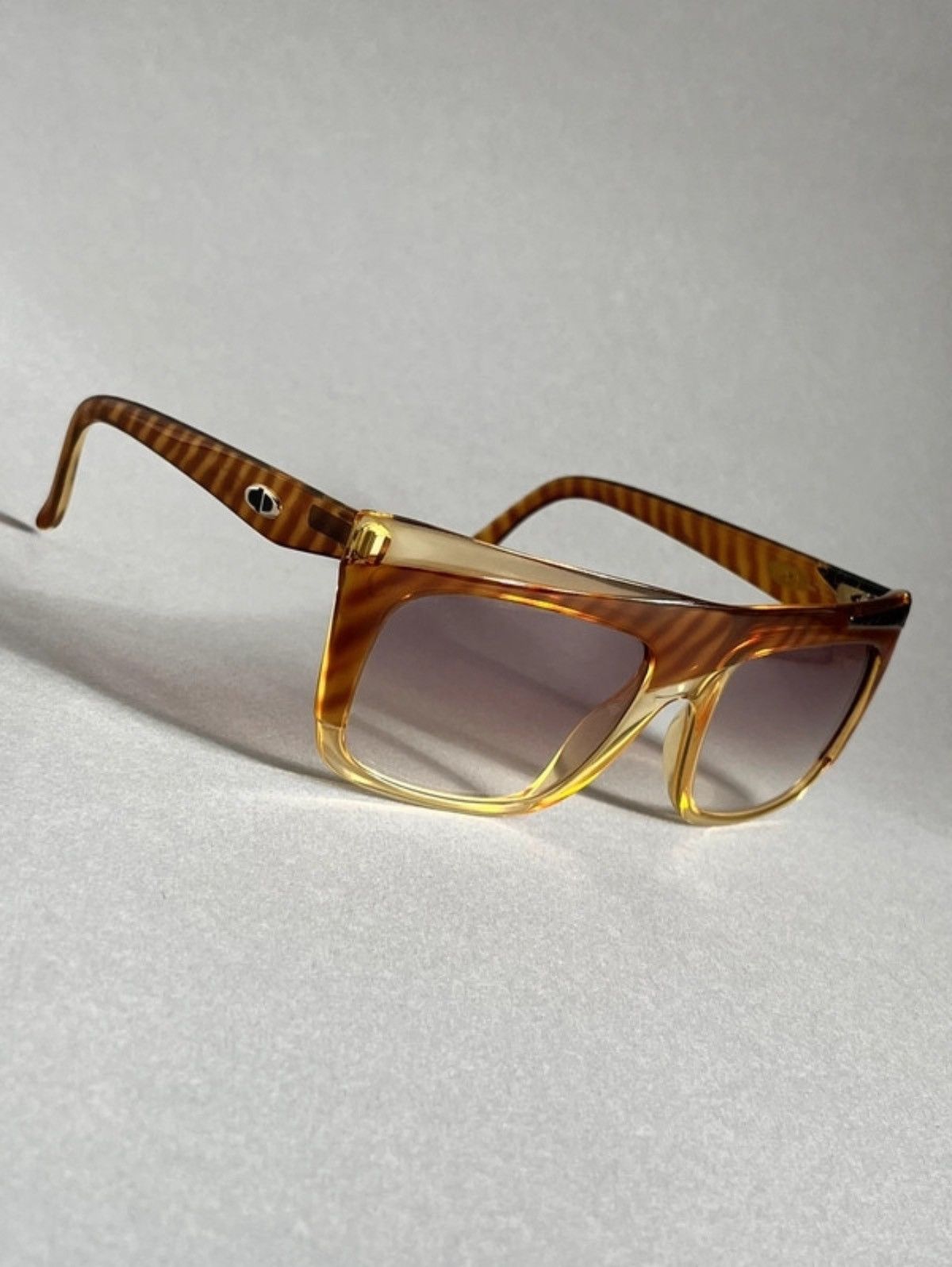 Dior × Vintage Y2K Christian Dior Vintage Oversized Sunglasses Size ONE SIZE - 1 Thumbnail