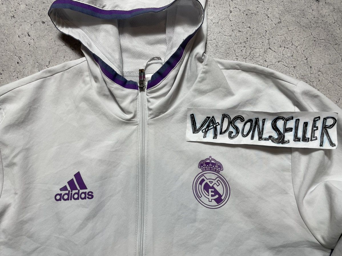 Adidas Vintage Nylon Adidas Real Madrid Blokecore Football Jacket Size US M / EU 48-50 / 2 - 6 Thumbnail