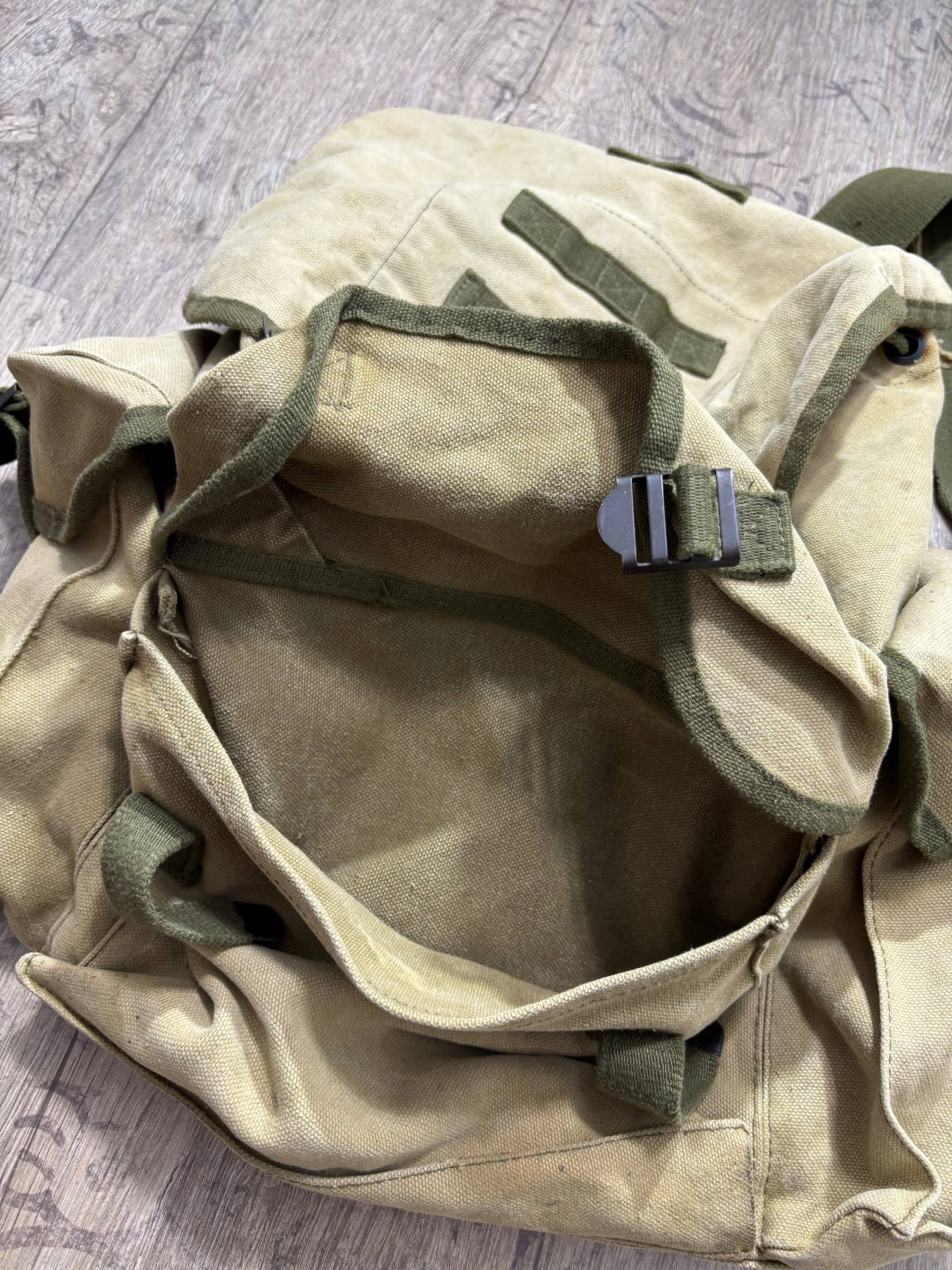 Diesel VTG DIESEL CARGO MILITARY Y2K MULTIPOCKET SLING BAG BACKPACK Size ONE SIZE - 6 Thumbnail