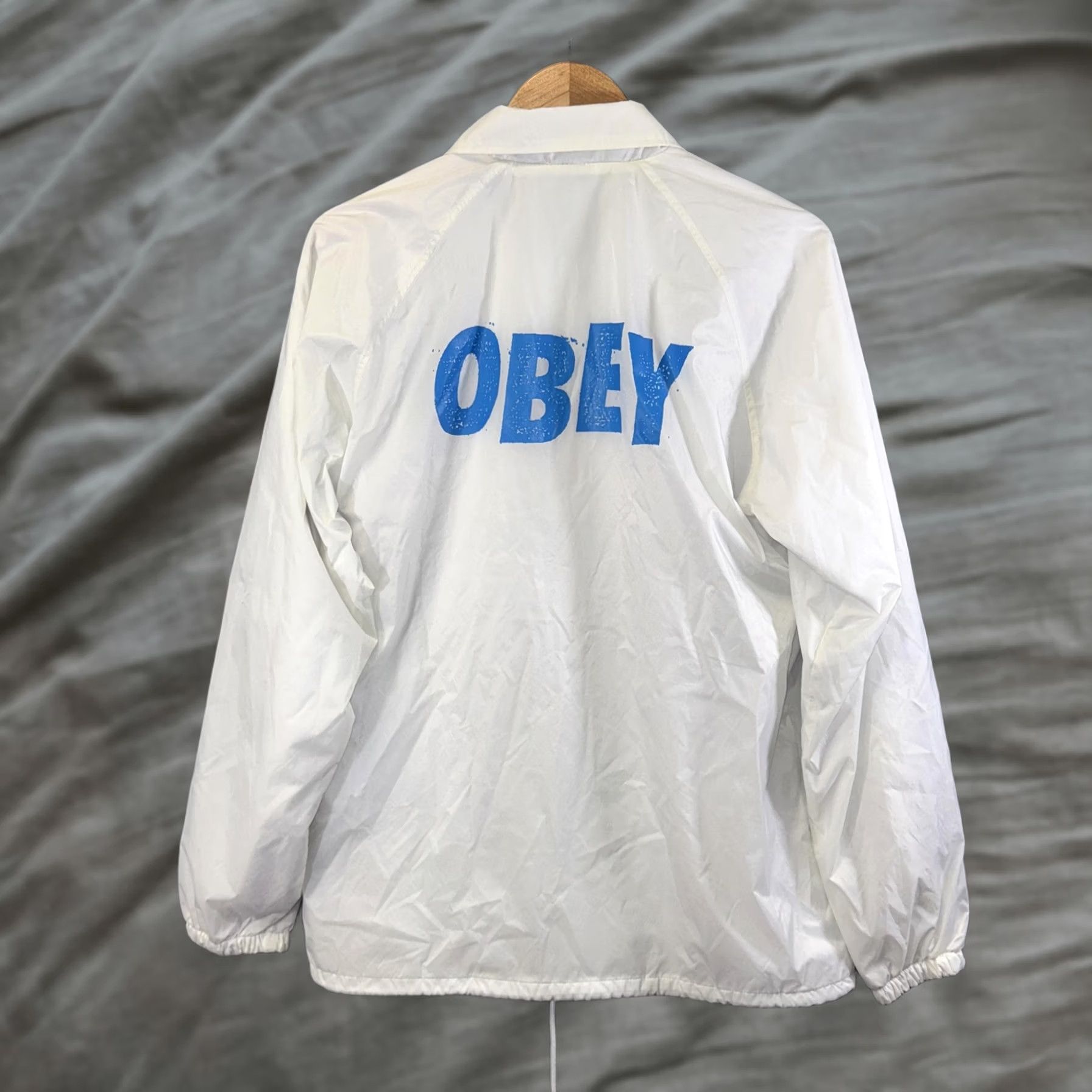 Obey OBEY Jacket Mens L White Windbreaker Snap Front Back Logo Nylon Lined Coach Jacket Size US L / EU 52-54 / 3 - 1 Thumbnail