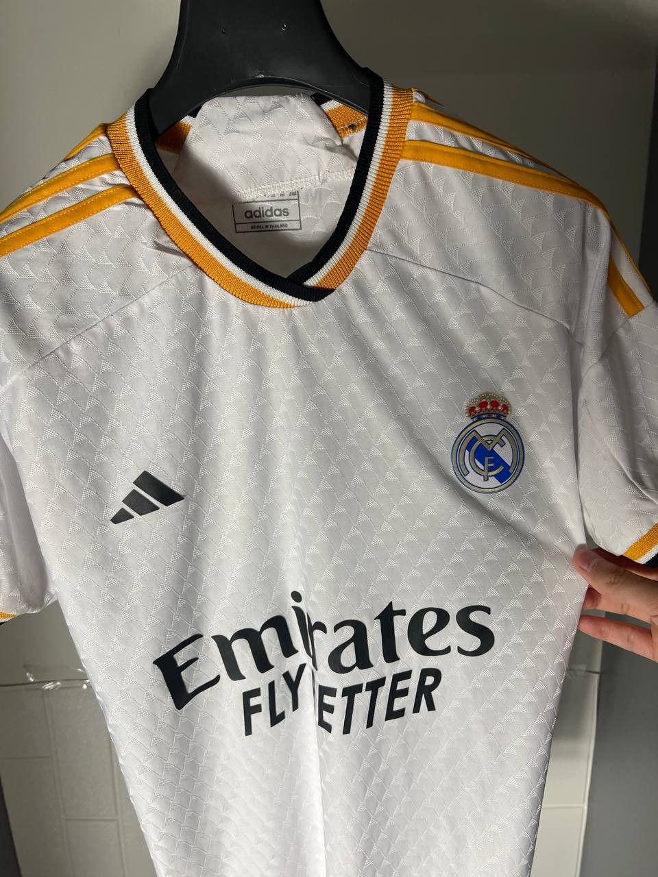 Vintage VERY RARE ADIDAS FC REAL MADRID SPAIN SOCCER JERSEY BLOKE Size US L / EU 52-54 / 3 - 5 Thumbnail