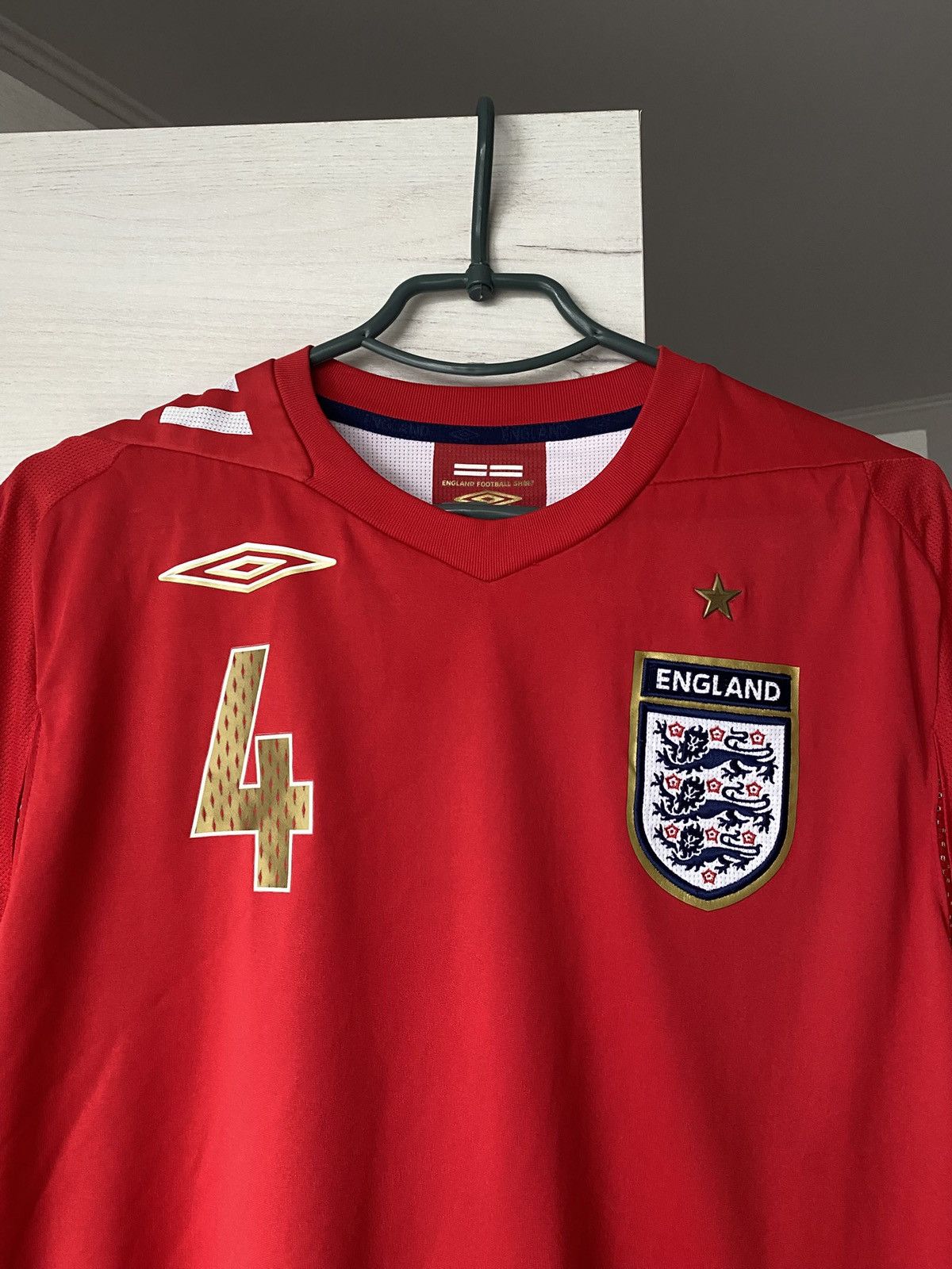 Umbro England National Team Gerrard 4 Red Away Jersey Three Lions Size US M / EU 48-50 / 2 - 3 Thumbnail