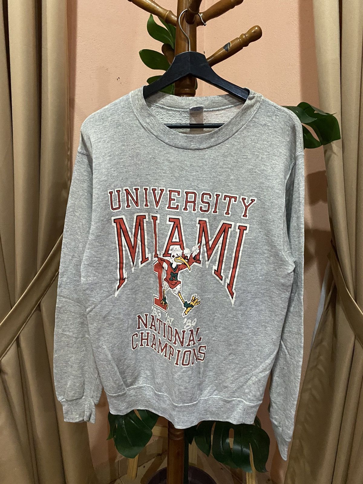 Vintage VINTAGE 80s UNIVERSITY MIAMI SWEATSHIRT Size US M / EU 48-50 / 2 - 5 Thumbnail