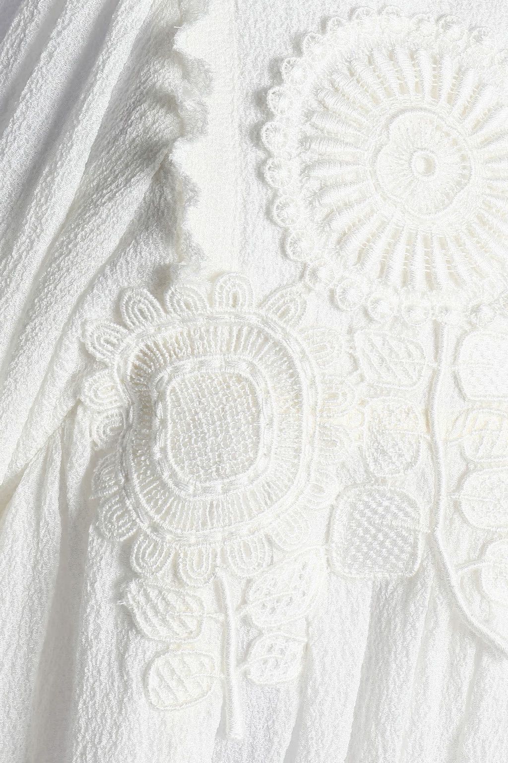 Chloe o1y0825 Silk Blouse in White Size L / US 10 / IT 46 - 4 Thumbnail