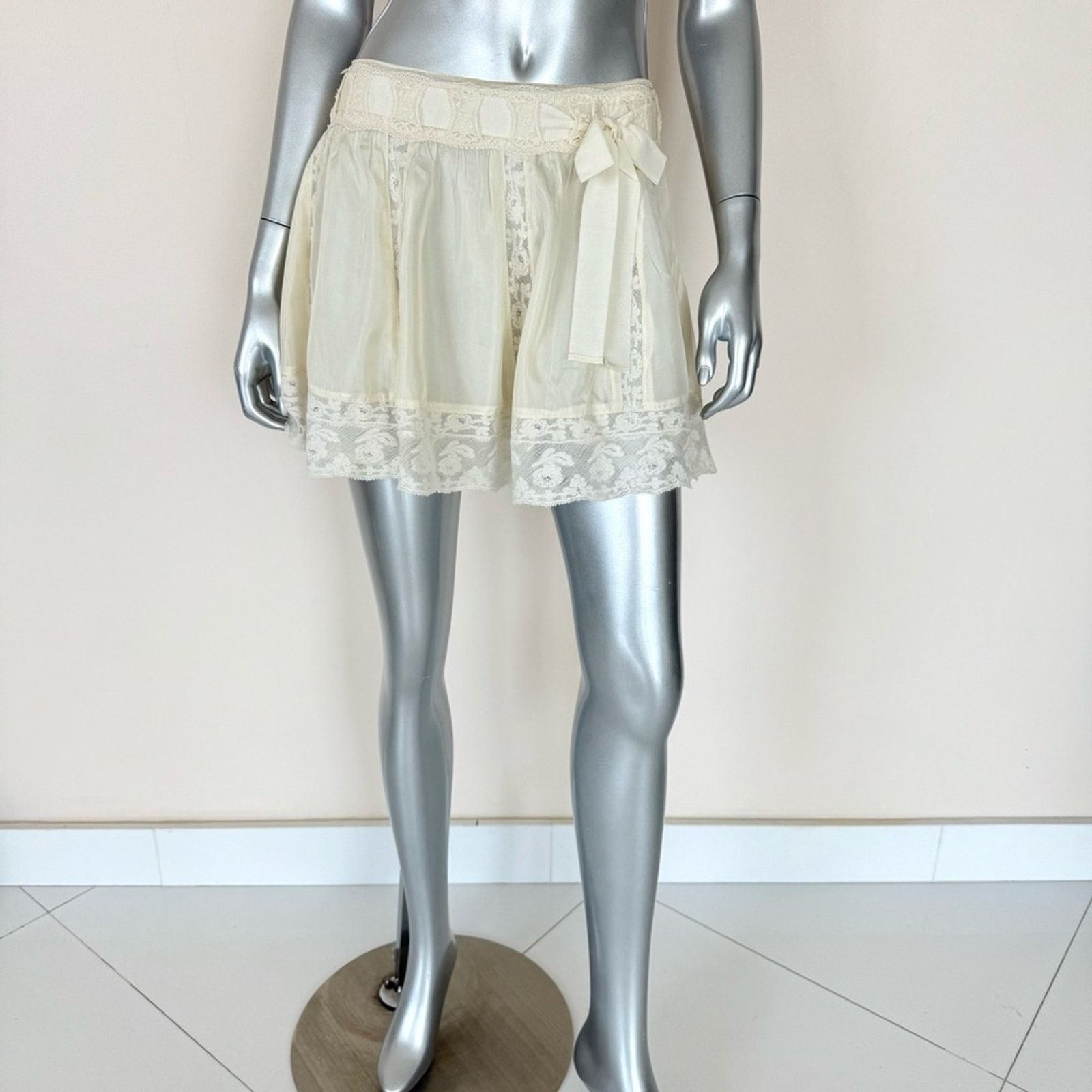 LoveShackFancy NEW!!!! LoveShackFancy ivory skirt size 8 US Size 30" / US 8 / IT 44 - 2 Thumbnail