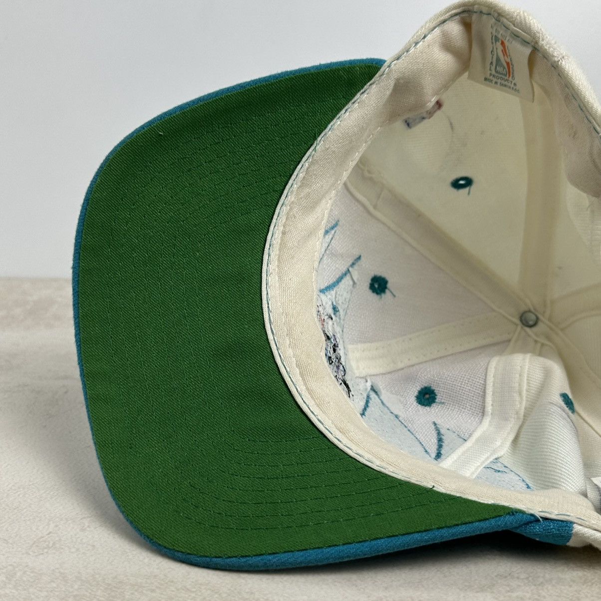 Logo Athletic × NBA × Vintage Vintage 90s Shark Tooth Charlotte Hornets Gen 1 Hat Size ONE SIZE - 9 Thumbnail