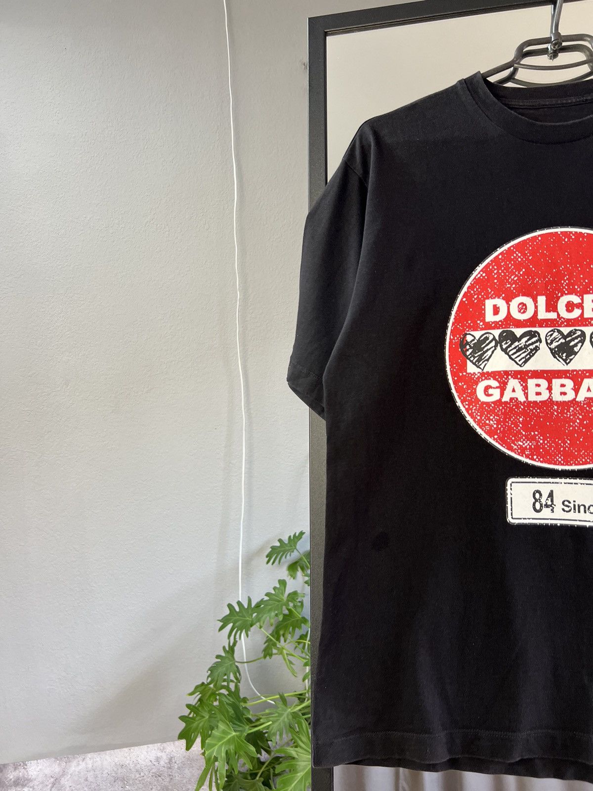 Dolce & Gabbana Vintage Dolce&Gabbana tee grey distressed centr logo faded Size US S / EU 44-46 / 1 - 7 Thumbnail