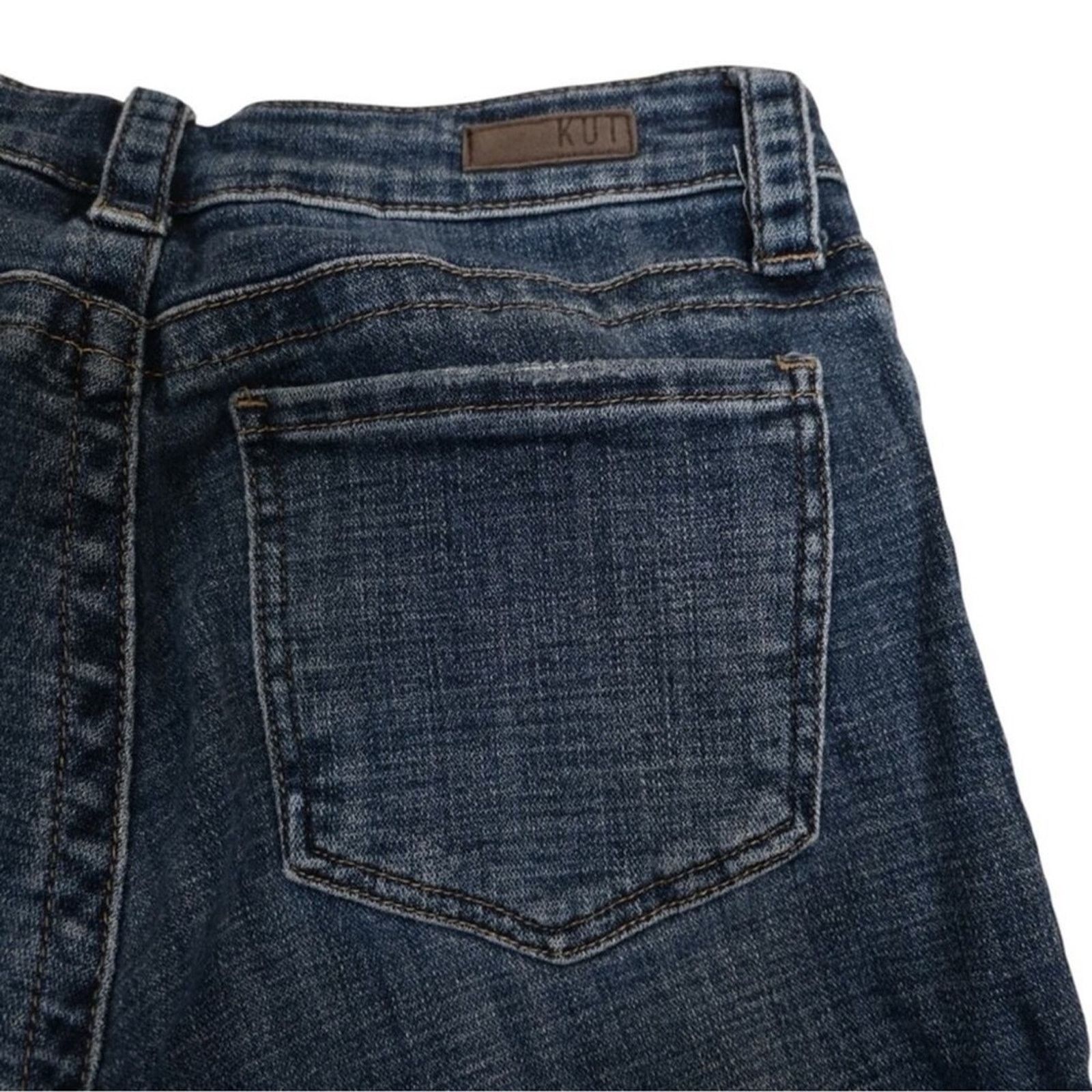 0 Kut from the Kloth Women's Straight Leg Jean Size 27" / US 4 / IT 40 - 5 Thumbnail