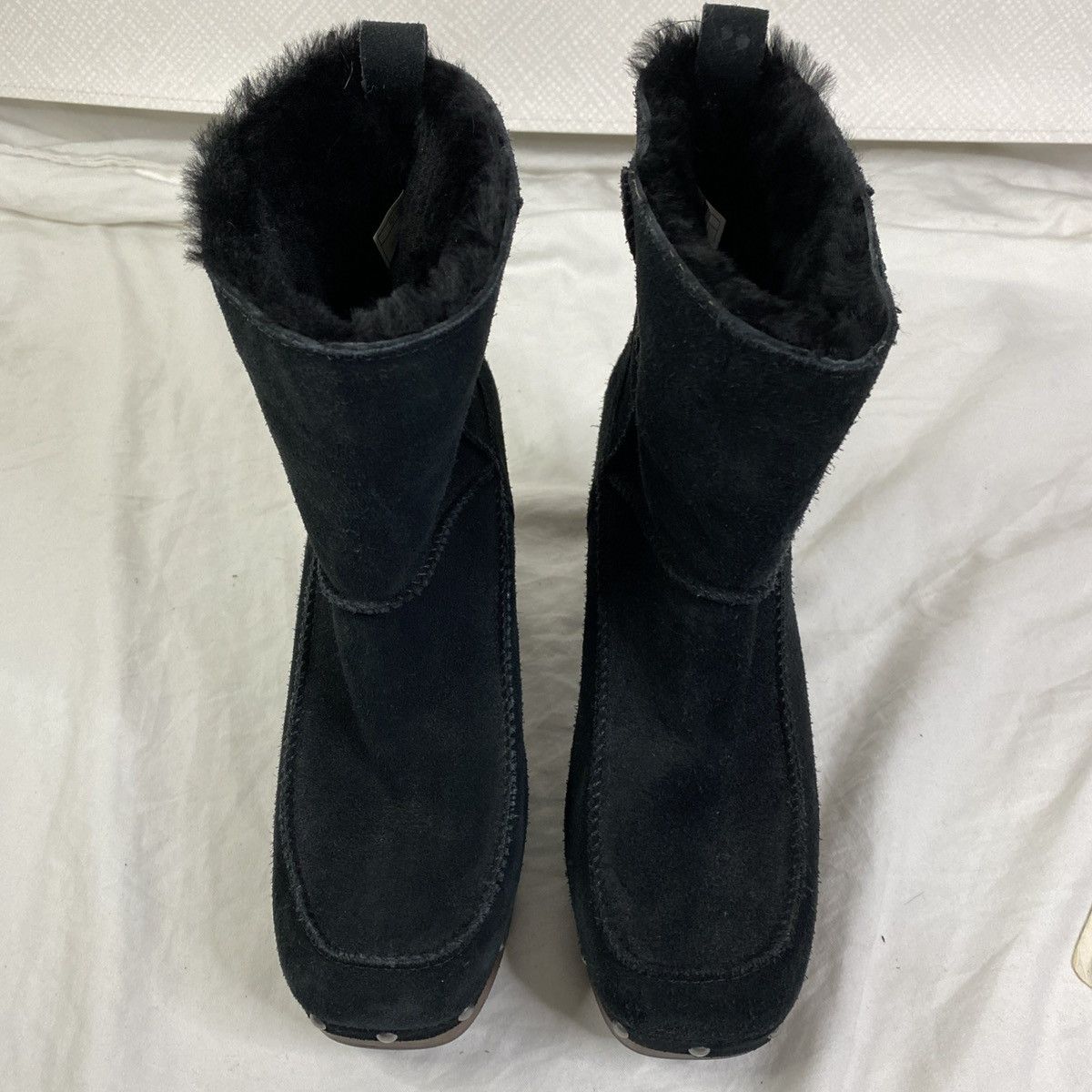 Ugg UGG Kouri Suede Sheepskin Clog Boots Women Black Sz 9 EUC Size US 9 / IT 39 - 5 Thumbnail