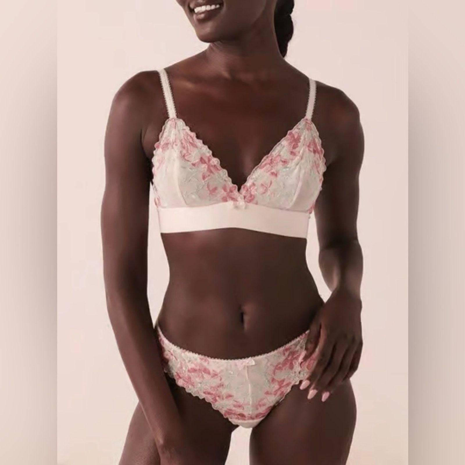Other Pink Floral Lace Bralette and Pantues Set. Bra M panties S Size ONE SIZE - 1 Thumbnail
