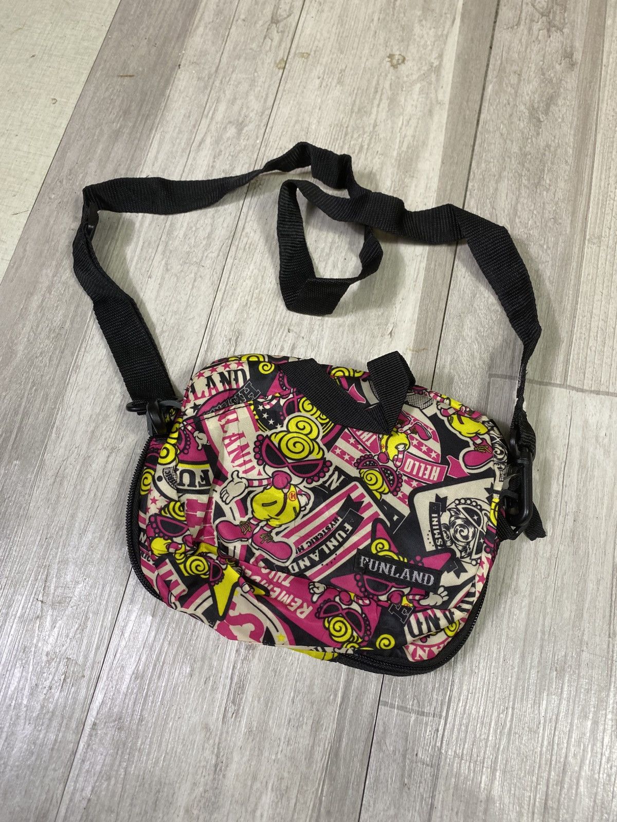 Japanese Brand Hysteric mini japanese brand sling bag Size ONE SIZE - 3 Thumbnail