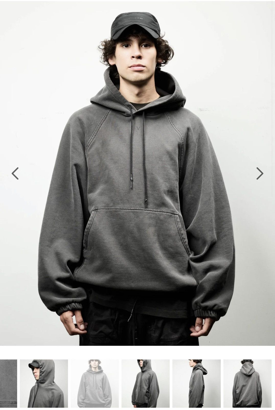 jacov Jacov Oversized Raglan Hoodie SIZE M Size US M / EU 48-50 / 2 - 11 Thumbnail