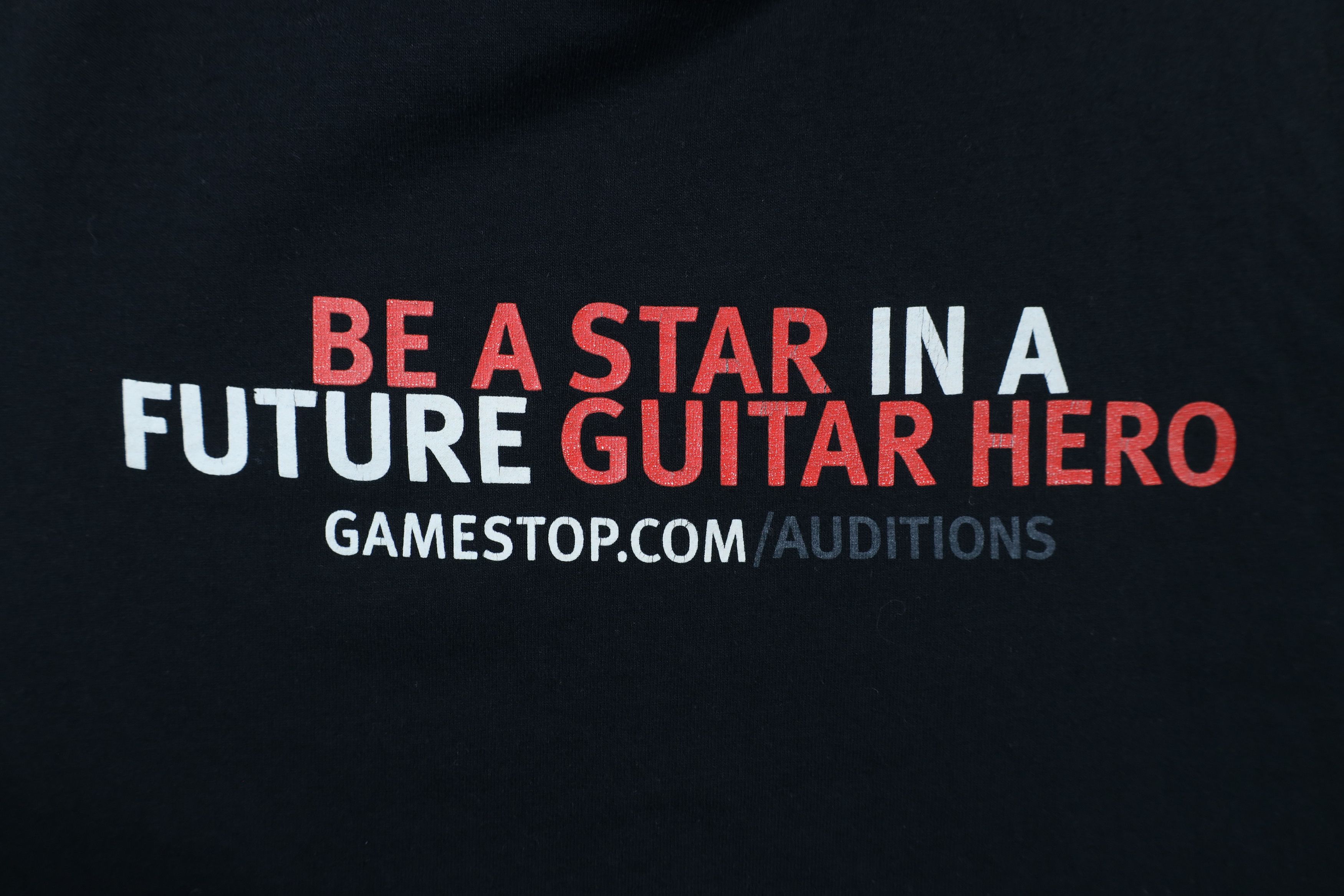 Hanes × Vintage Vintage Y2K GameStop Guitar Hero World Tour Game T-Shirt Size US L / EU 52-54 / 3 - 4 Thumbnail