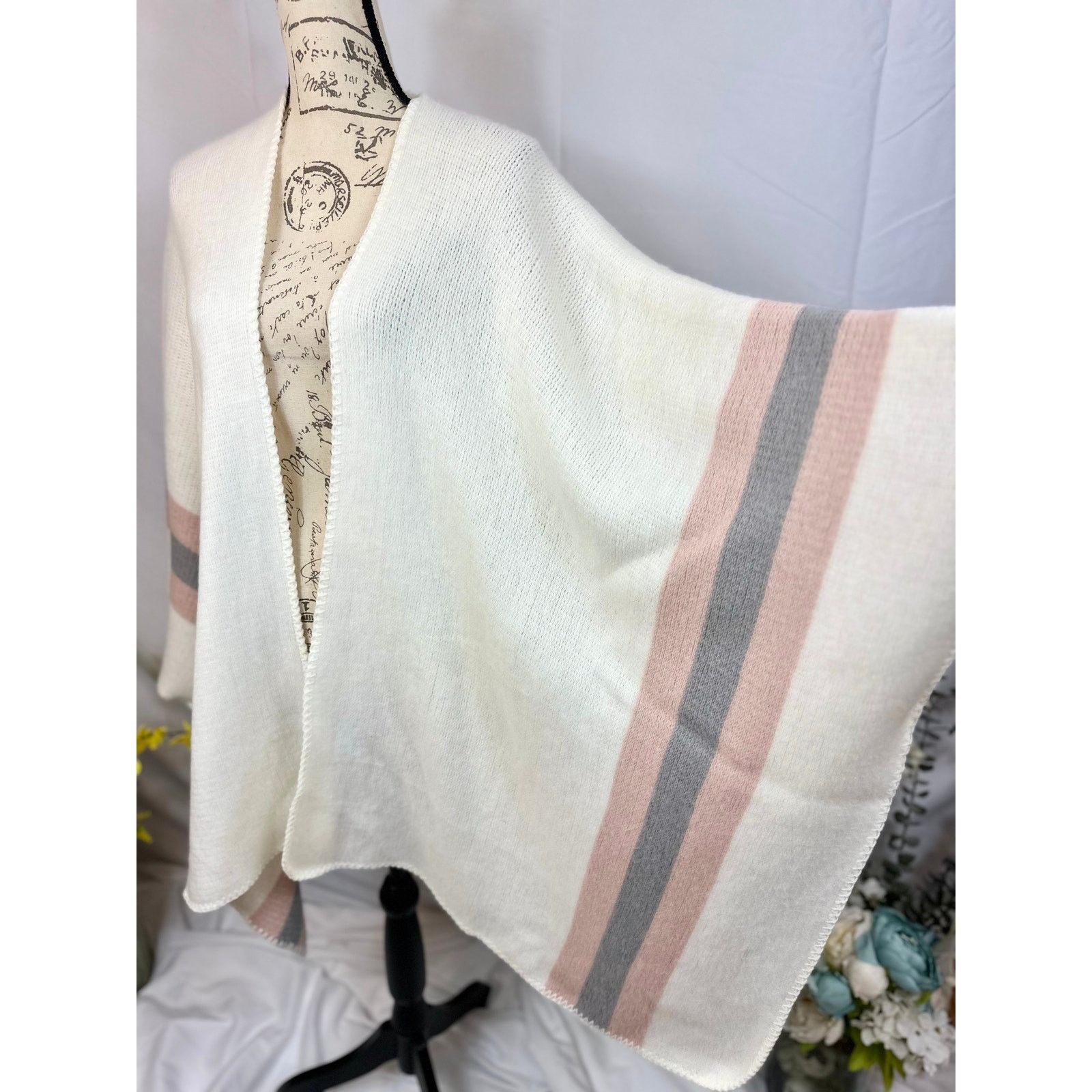 Steve Madden Steve Madden Kimono Shawl Poncho w/Pastel Pink/Purple XL Size XL / US 12-14 / IT 48-50 - 8 Thumbnail