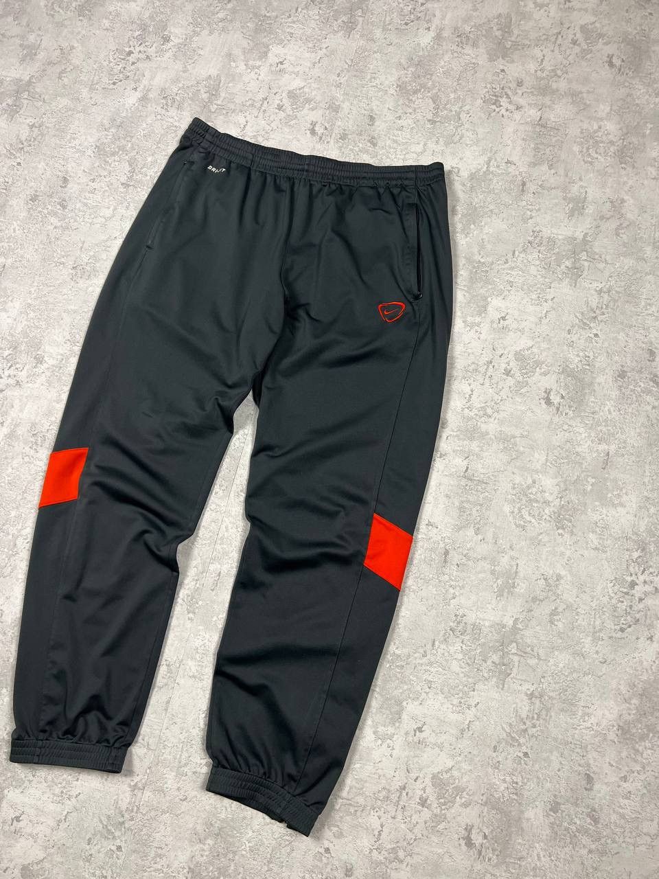Nike Vintage Nike Y2K Track Suit Size US XL / EU 56 / 4 - 13 Thumbnail
