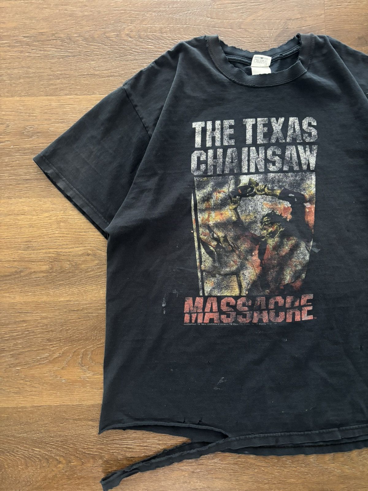 Vintage Vintage Thrashed Texas Chainsaw Massacre Horror Movie Promo Size US XL / EU 56 / 4 - 1 Thumbnail