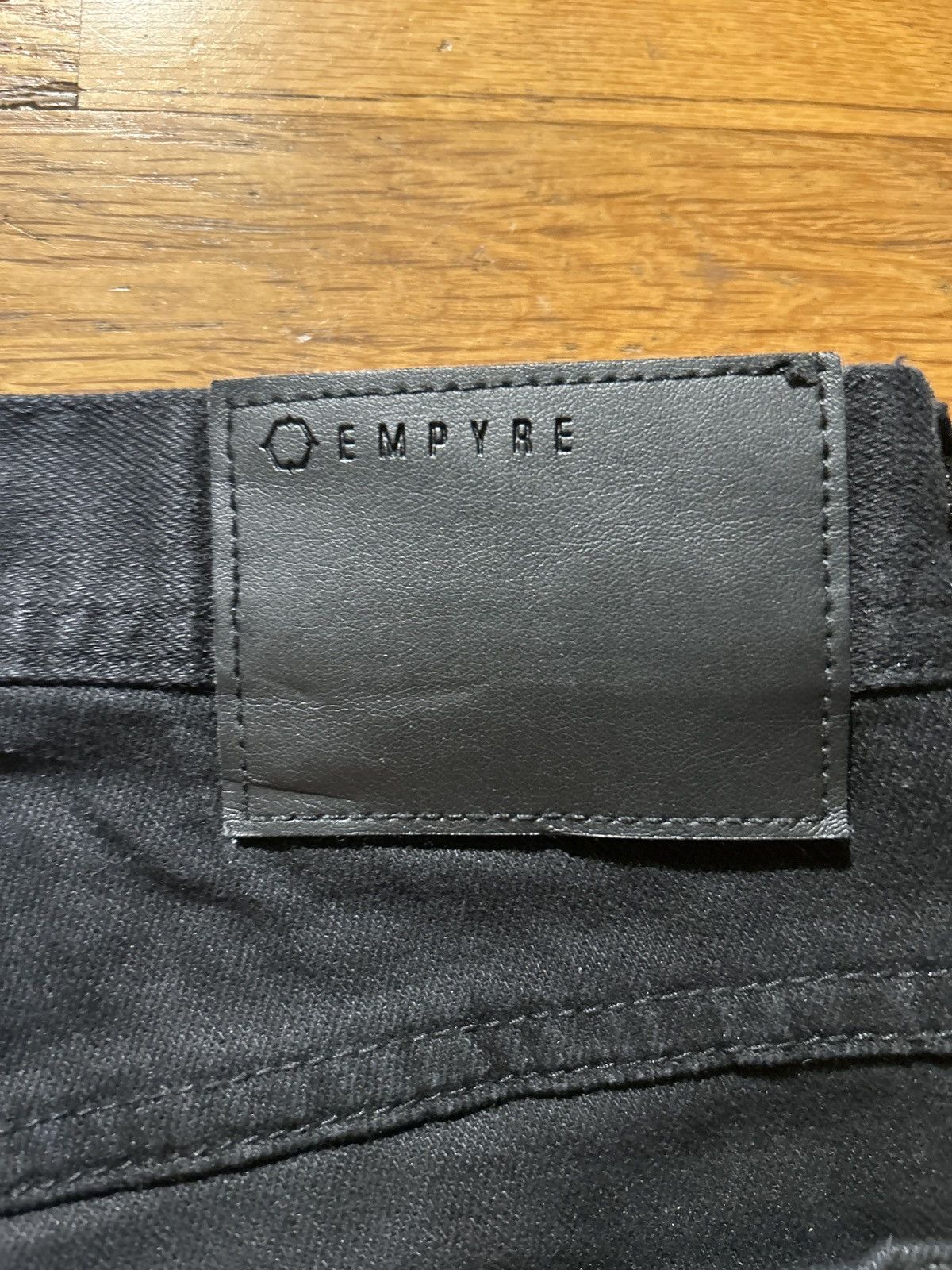 Empyre [OUT OF PRINT] Empyre distressed black jeans Size US 33 - 5 Thumbnail