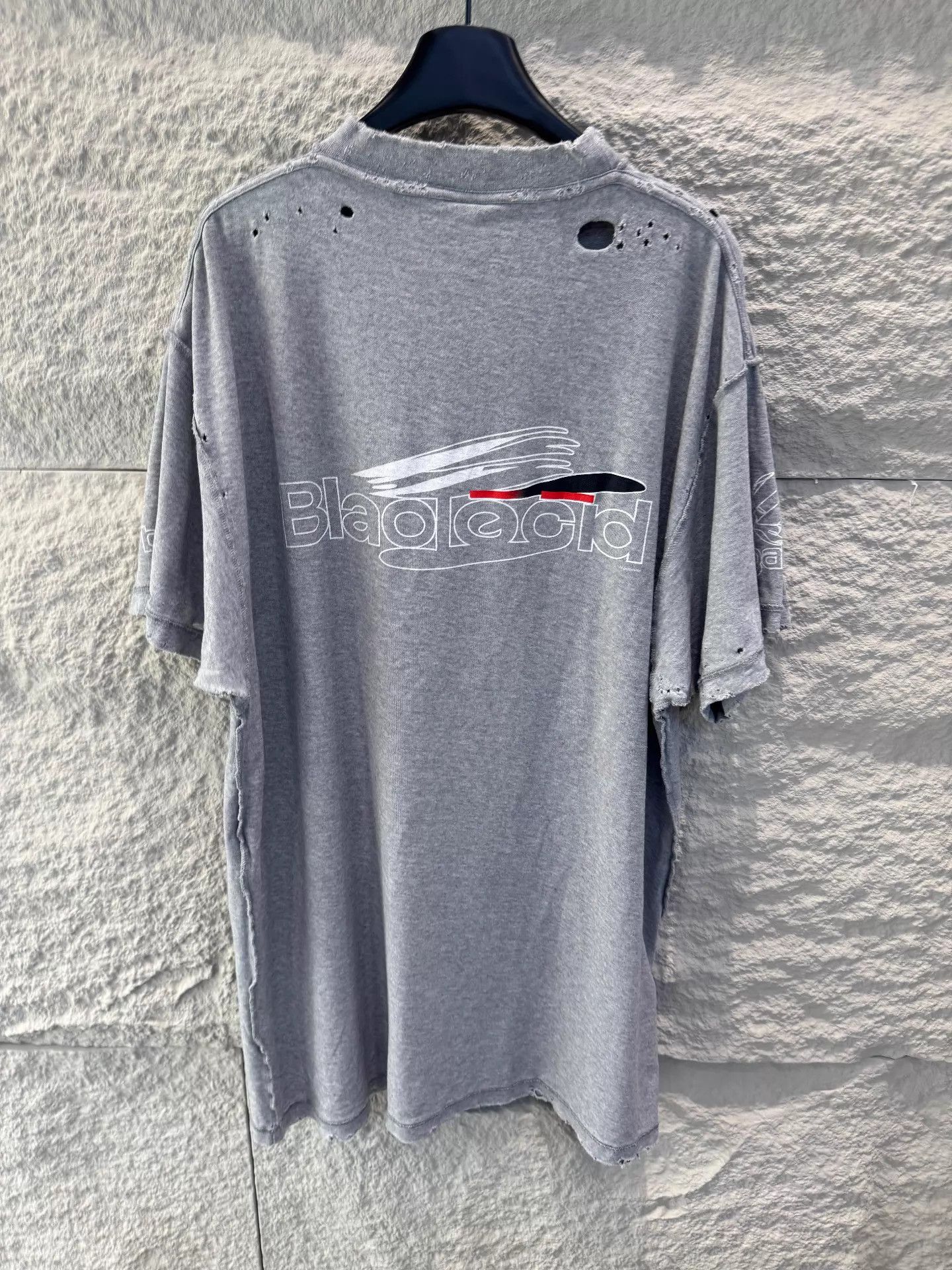 Balenciaga Balenciaga Gray Distressed Logo Oversized Short Sleeve Tee1 Size US S / EU 44-46 / 1 - 3 Thumbnail