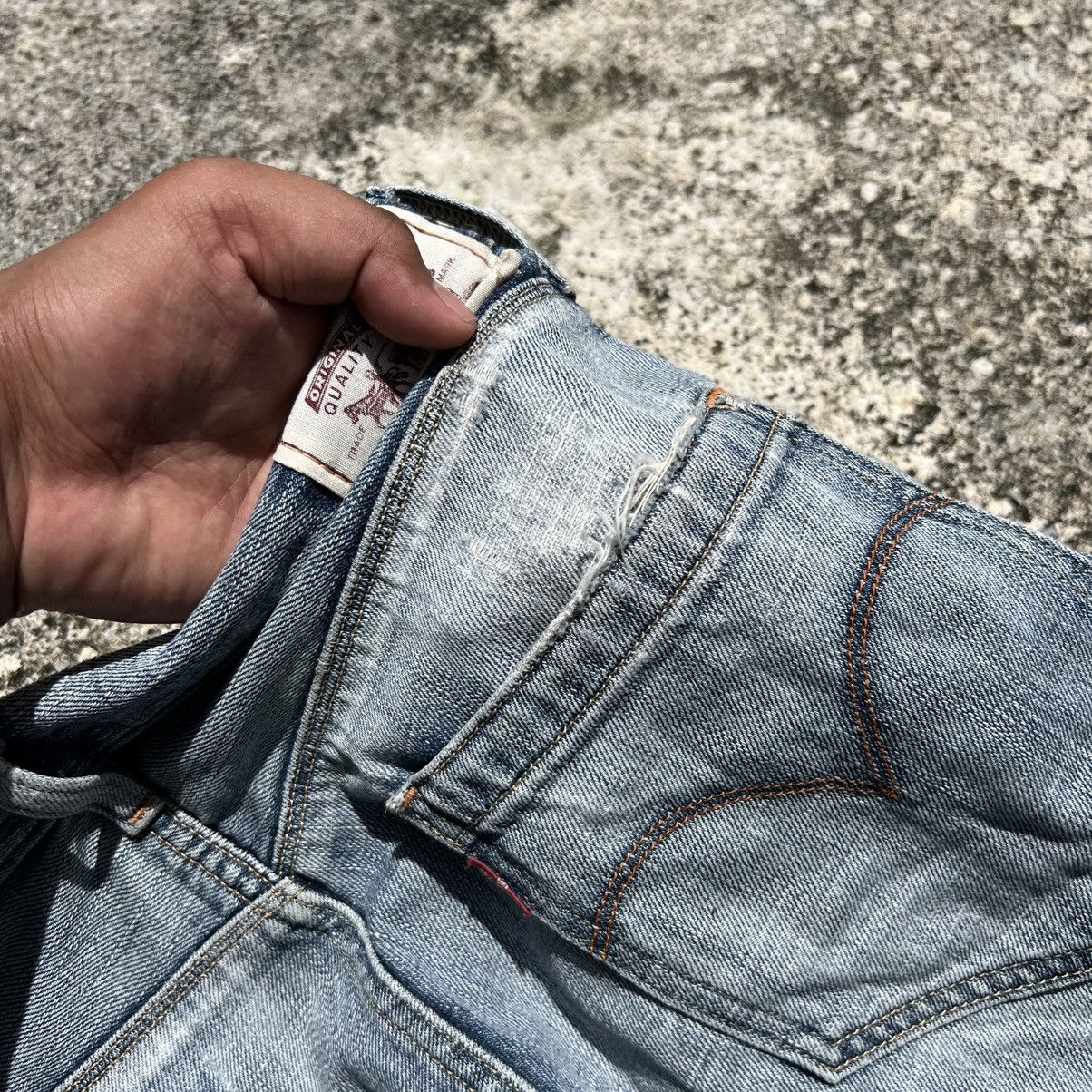 Levi's “LEVIS” 553 DISTRESS ACID WASH JEANS Size US 30 / EU 46 - 19 Thumbnail