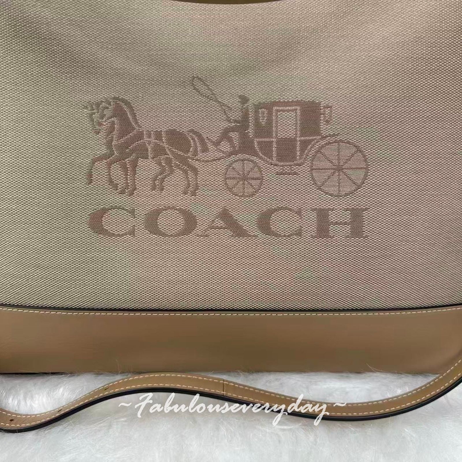 Coach Coach Laurel Large Shoulder HorseCarriage CAK92 Dark Natural Size ONE SIZE - 6 Thumbnail