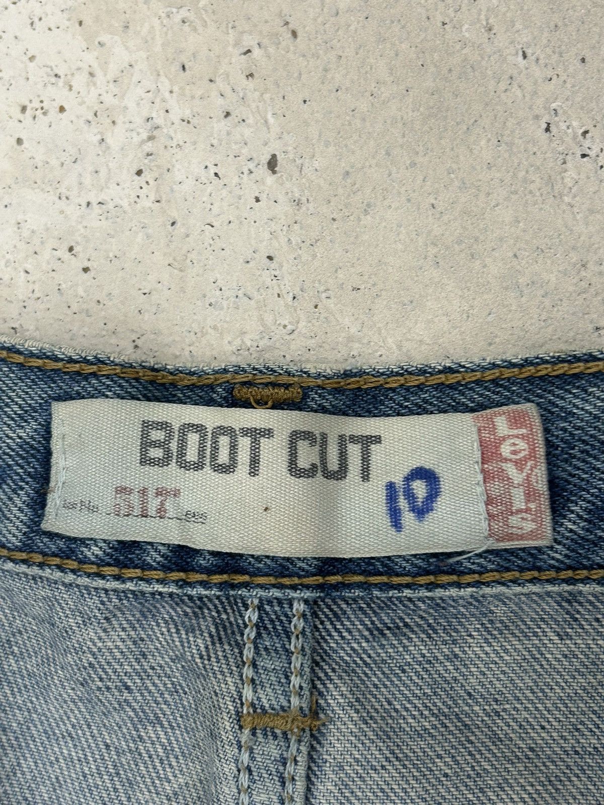 Levi's Vintage Levis 517 Boot Cut Jeans Stonewashed Size US 35 - 17 Thumbnail