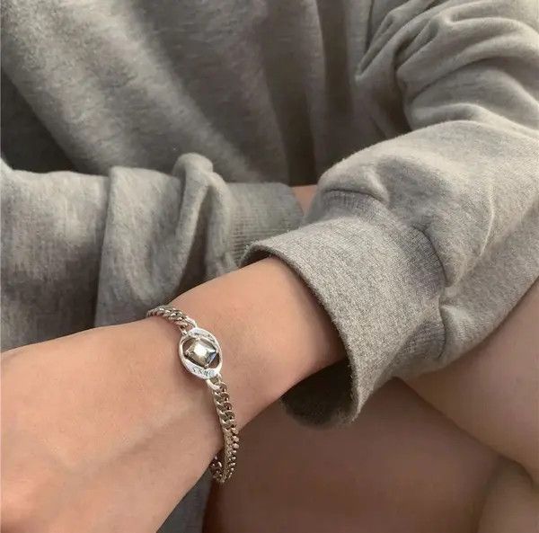 VIBE Irregular Geometric Zircon Bracelets Bangles Size ONE SIZE - 1 Thumbnail