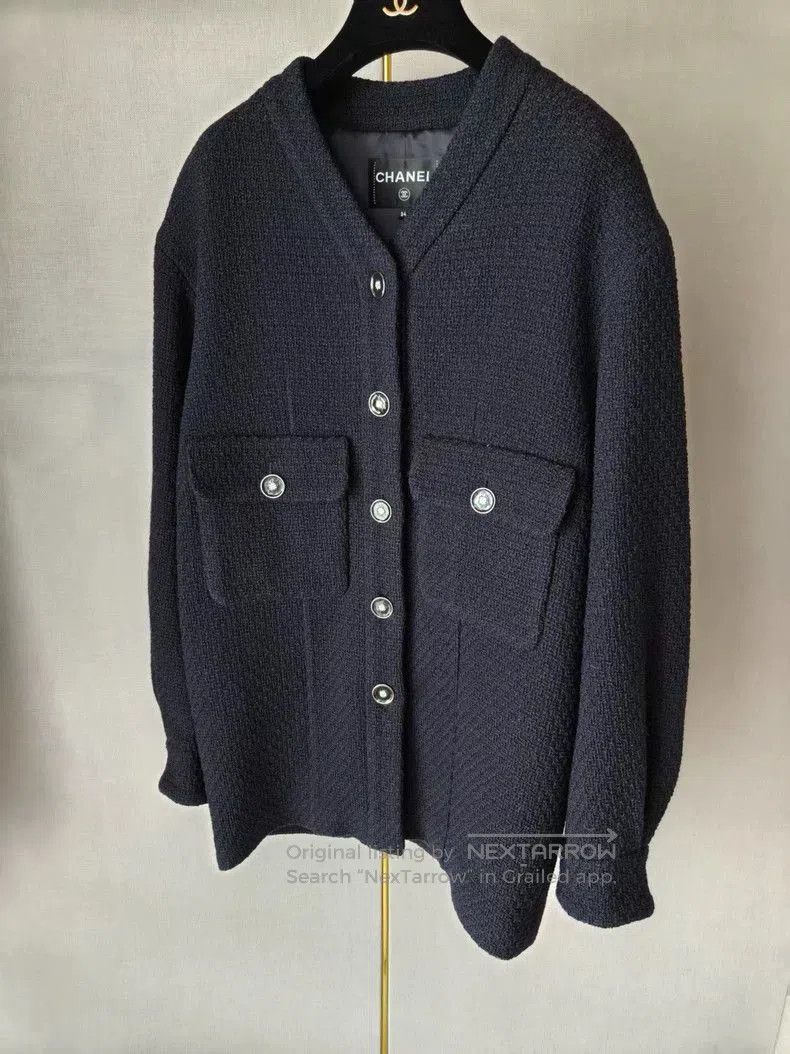 Chanel Chanel Classic Buttoned Coat. Size US M / EU 48-50 / 2 - 1 Thumbnail