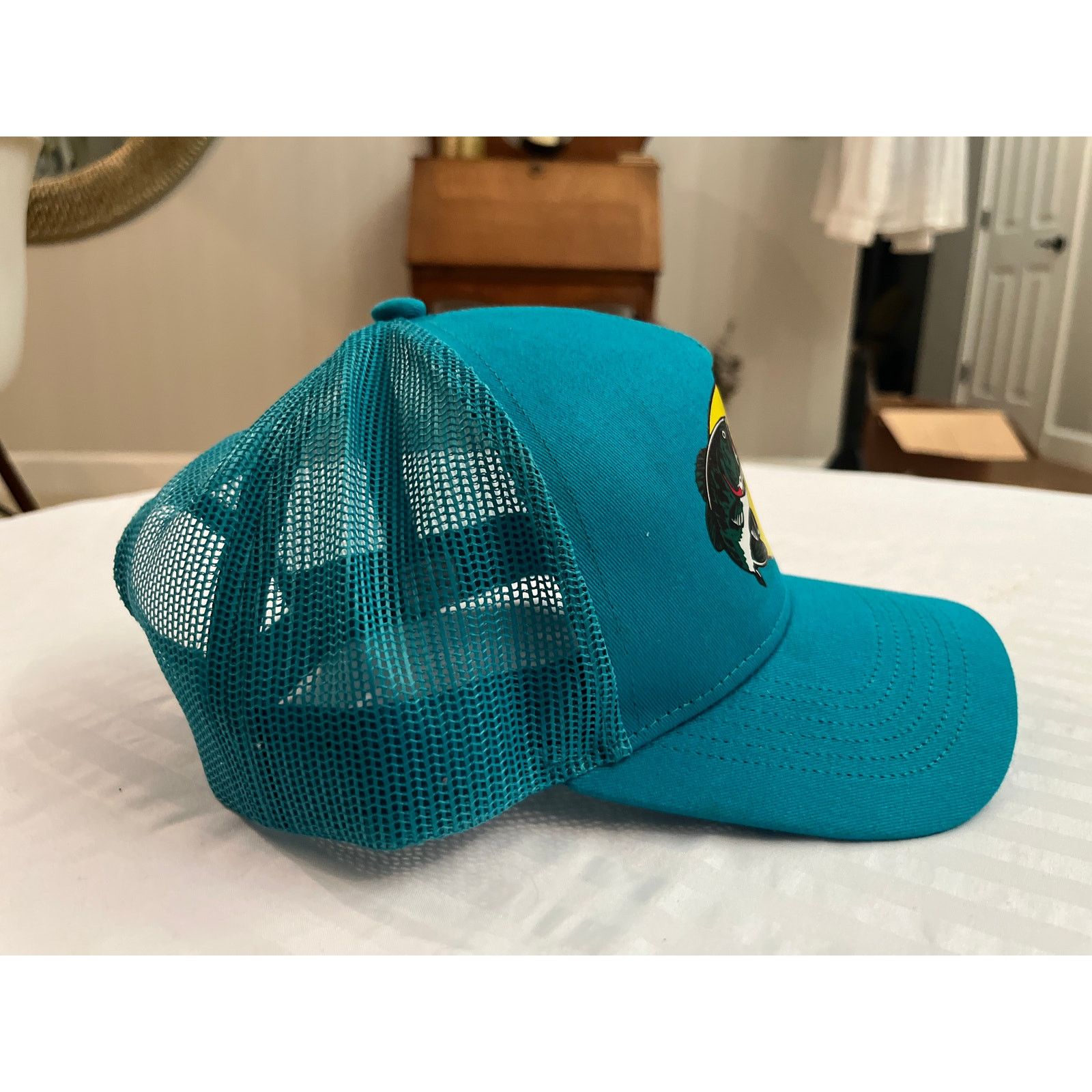 Bass Pro Shops Bass Pro Shops Mesh Trucker Hat Teal Snapback Size ONE SIZE - 4 Thumbnail