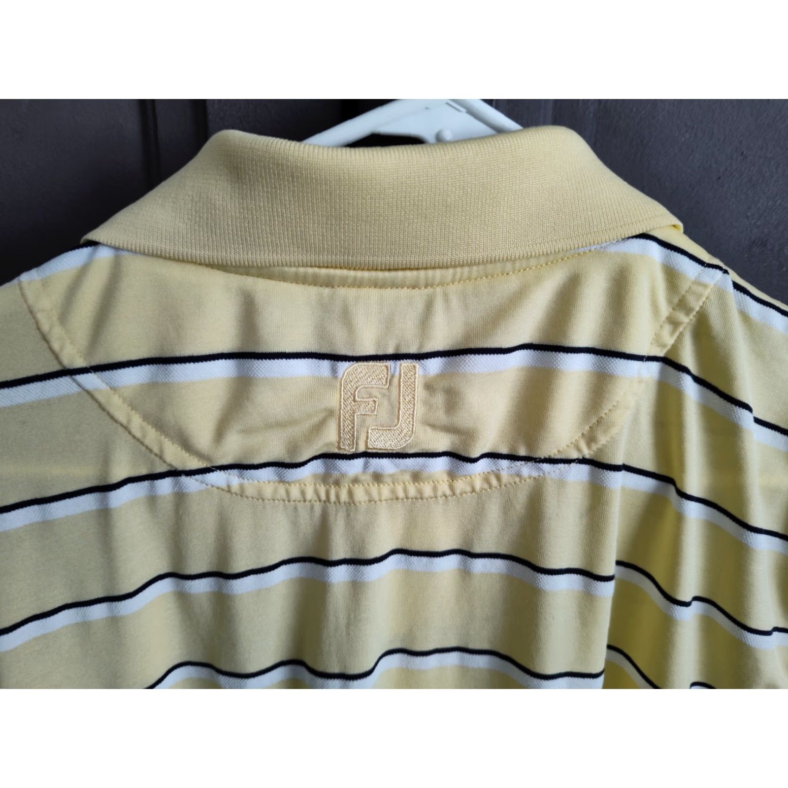 Footjoy Footjoy Polo Shirt Mens Large Yellow Striped Short Sleeve Polyester Stretch Golf Size US L / EU 52-54 / 3 - 7 Thumbnail