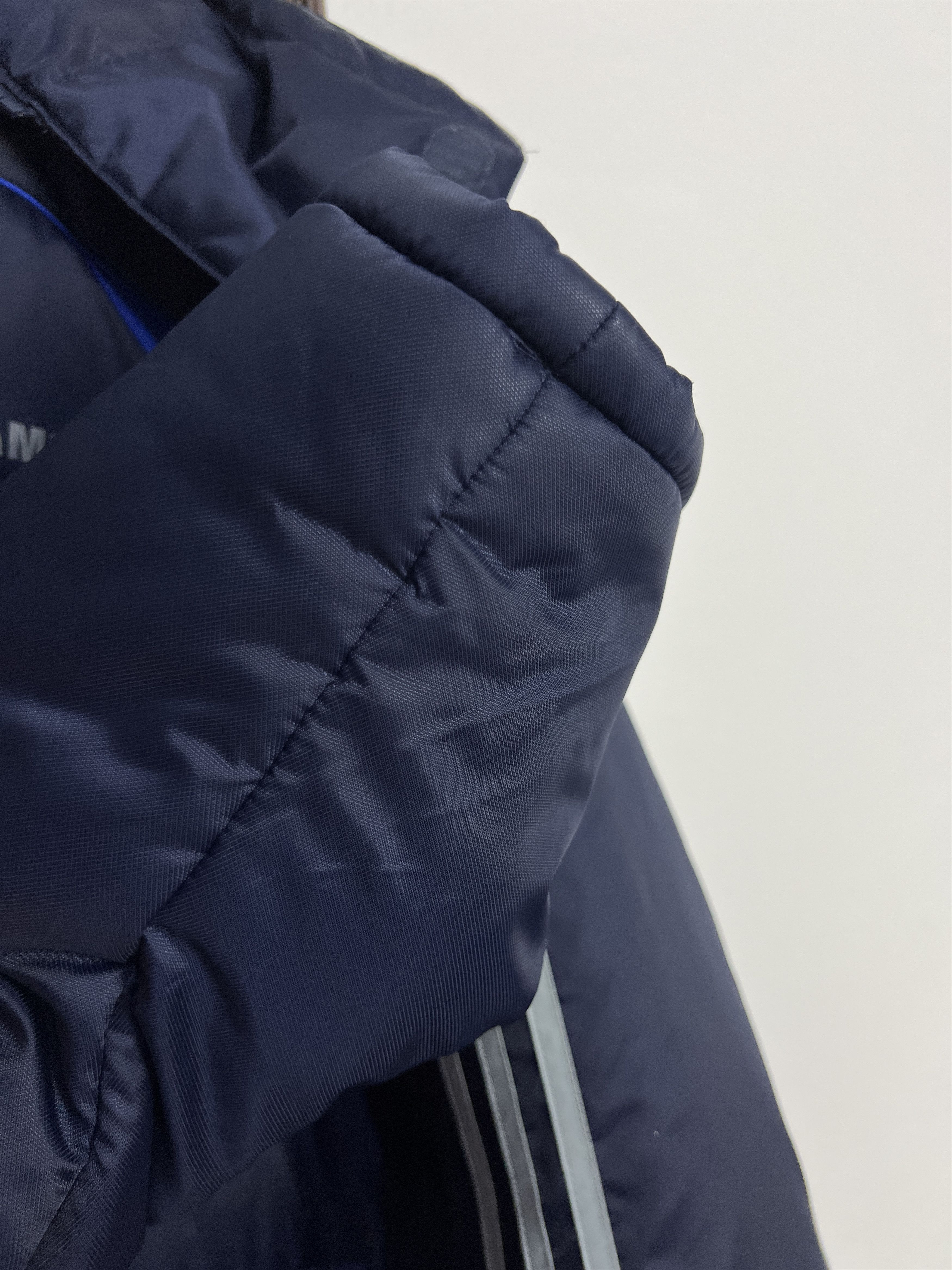 Adidas Vintage Adidas Chelsea Football Padded Hooded Jacket Bomber Size US L / EU 52-54 / 3 - 8 Thumbnail