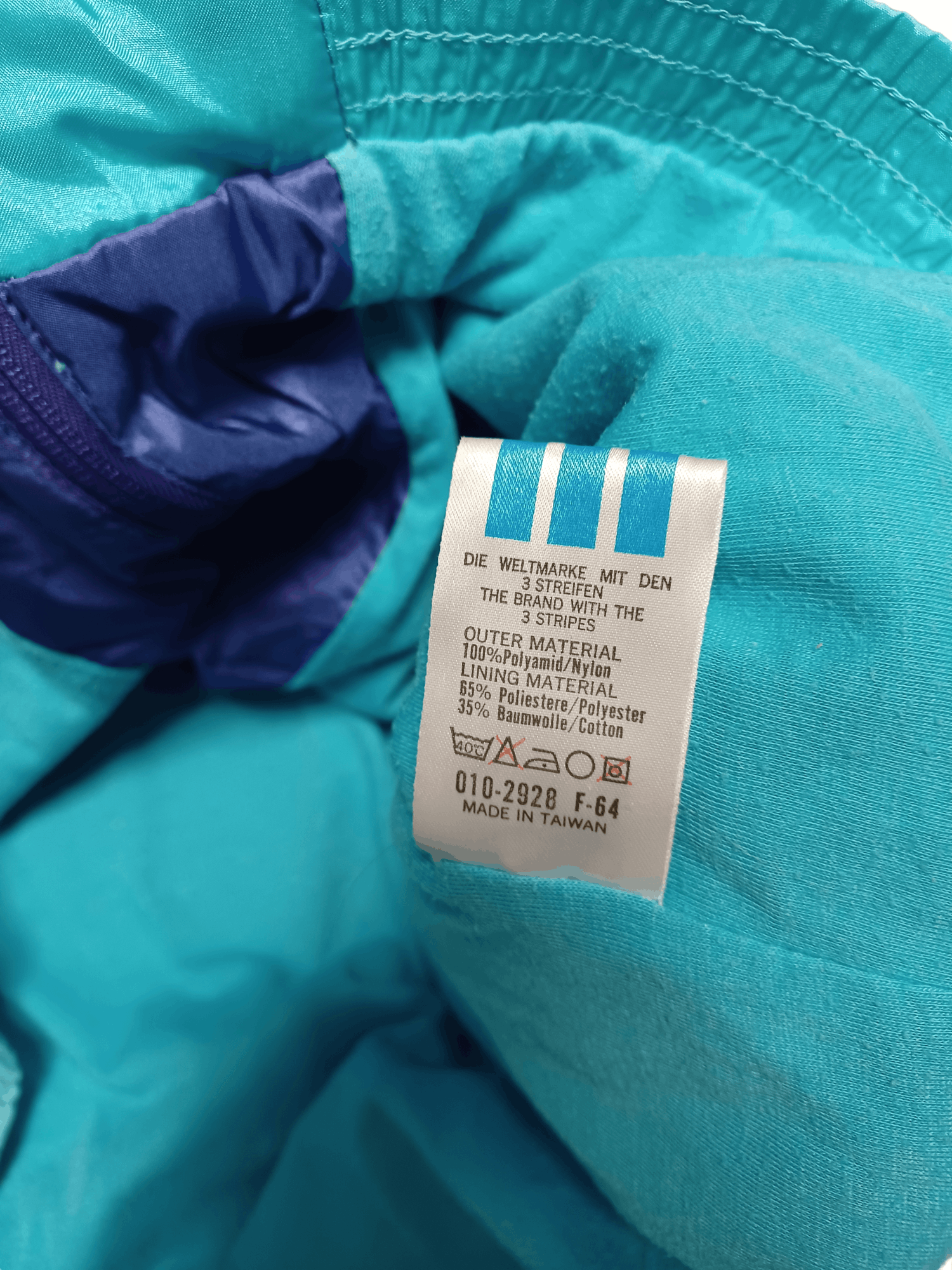 Adidas ADIDAS VINTAGE NYLON TRACKING JACKET SPORTSWEAR SOCCER Size US L / EU 52-54 / 3 - 7 Thumbnail