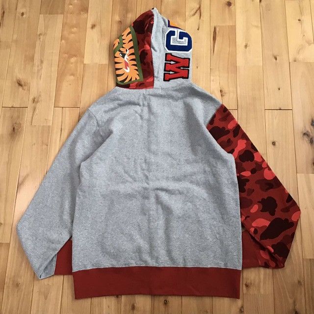 Bape BAPE Grey x Red camo shark full zip hoodie a bathing ape Size US L / EU 52-54 / 3 - 2 Thumbnail