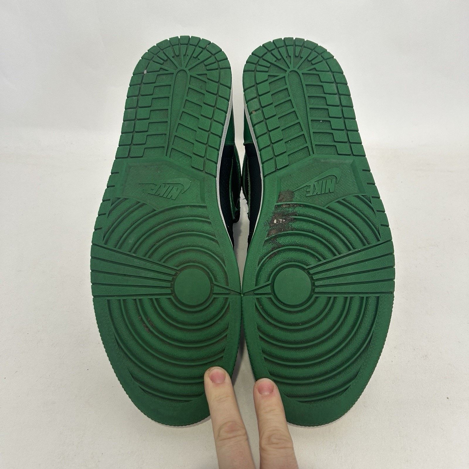 Jordan Brand Nike Air Jordan 1 Retro High OG “Pine Green 2.0/Black Green” Size US 13 / EU 46 - 7 Thumbnail