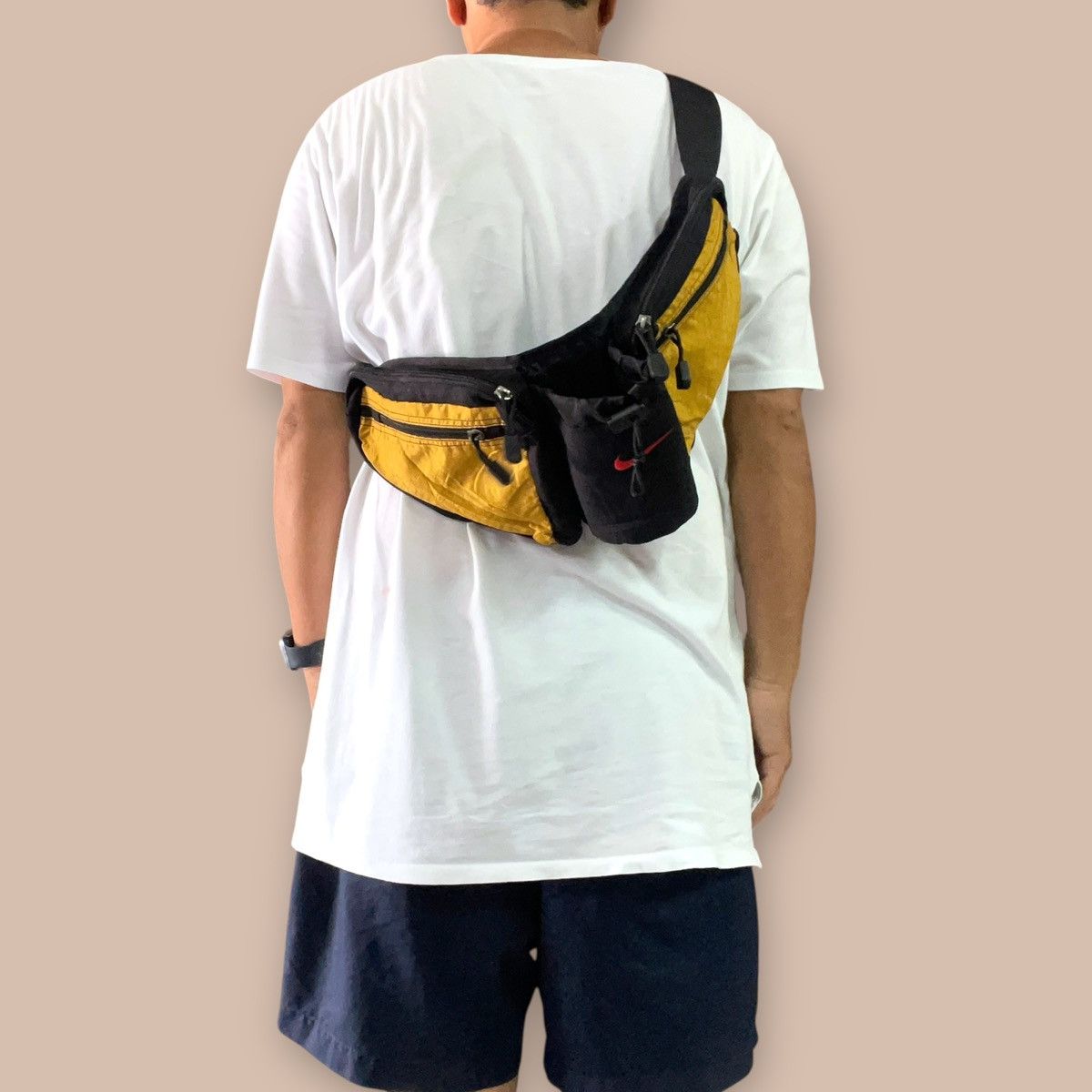 Nike OG 90's Nike Black/Yellow Waist Bag Size ONE SIZE - 18 Thumbnail