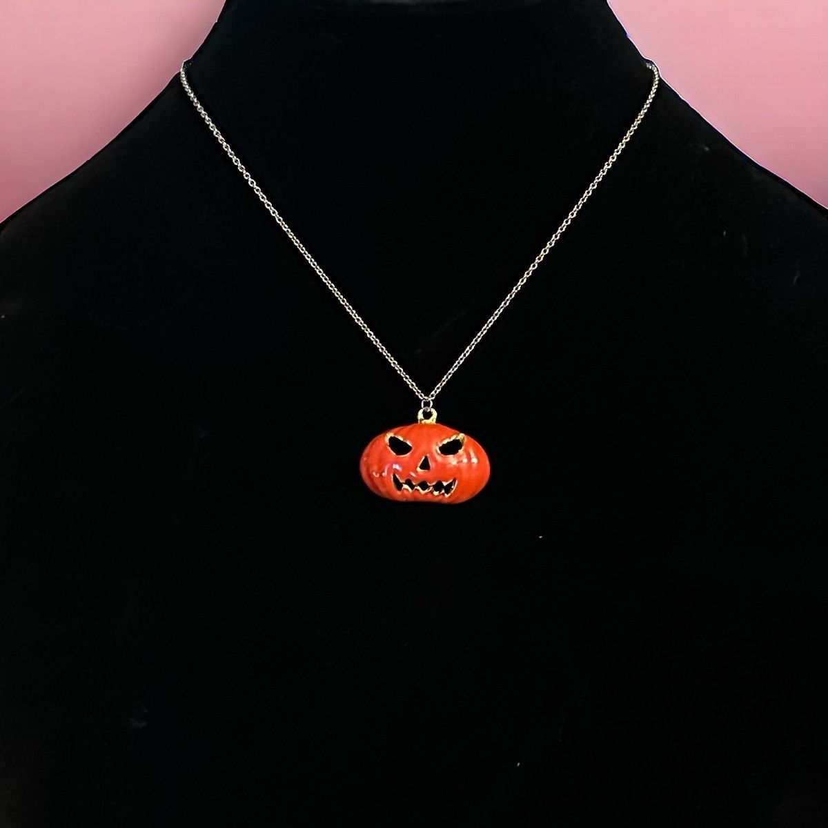 Vintage Vintage RARE Phister Ent. Jack o lantern pendant necklace Size ONE SIZE - 1 Thumbnail