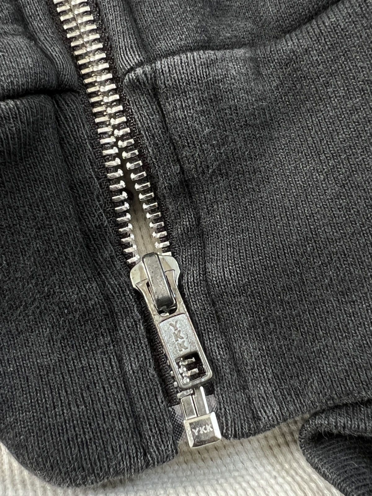 Supreme Supreme Heavyweight Thermal Zipper Sun Faded Hoodie Size US XL / EU 56 / 4 - 15 Thumbnail