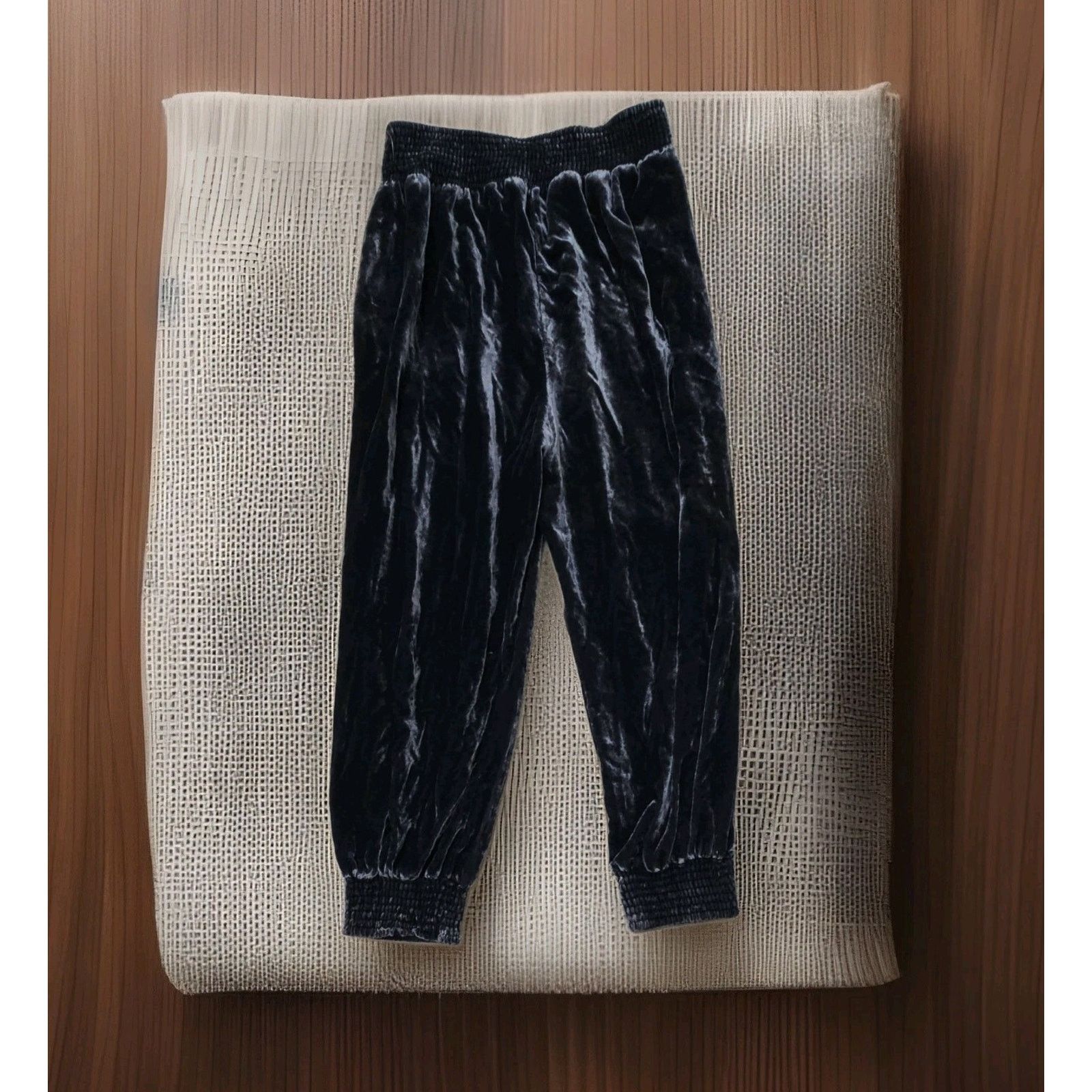 Anthropologie Anthropologie Gloria Blue Crushed velvet smocked joggers Mp Size 27" / US 4 / IT 40 - 5 Thumbnail
