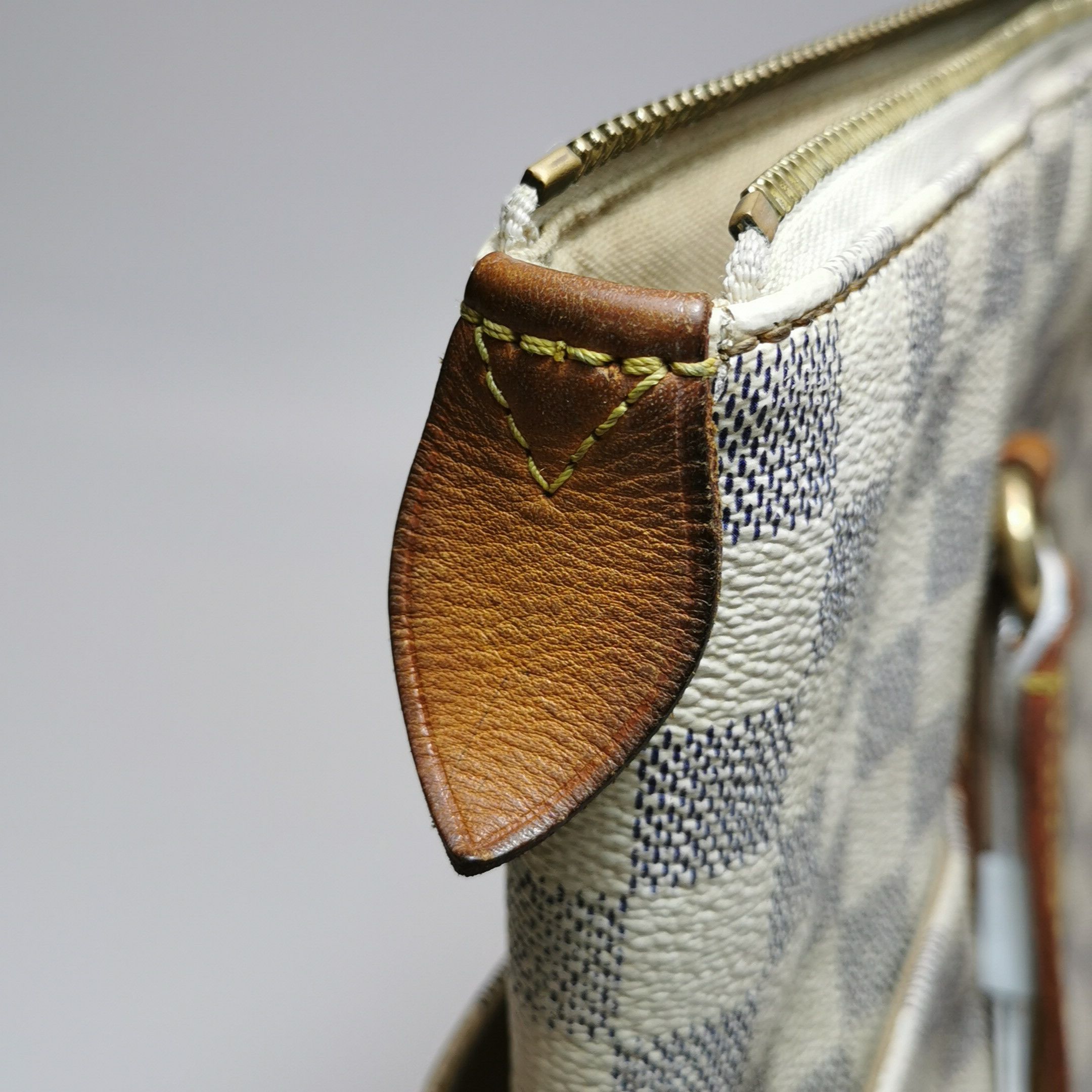Louis Vuitton Louis Vuitton (LV) Totally vegetable tanned leather checker Size ONE SIZE - 5 Thumbnail
