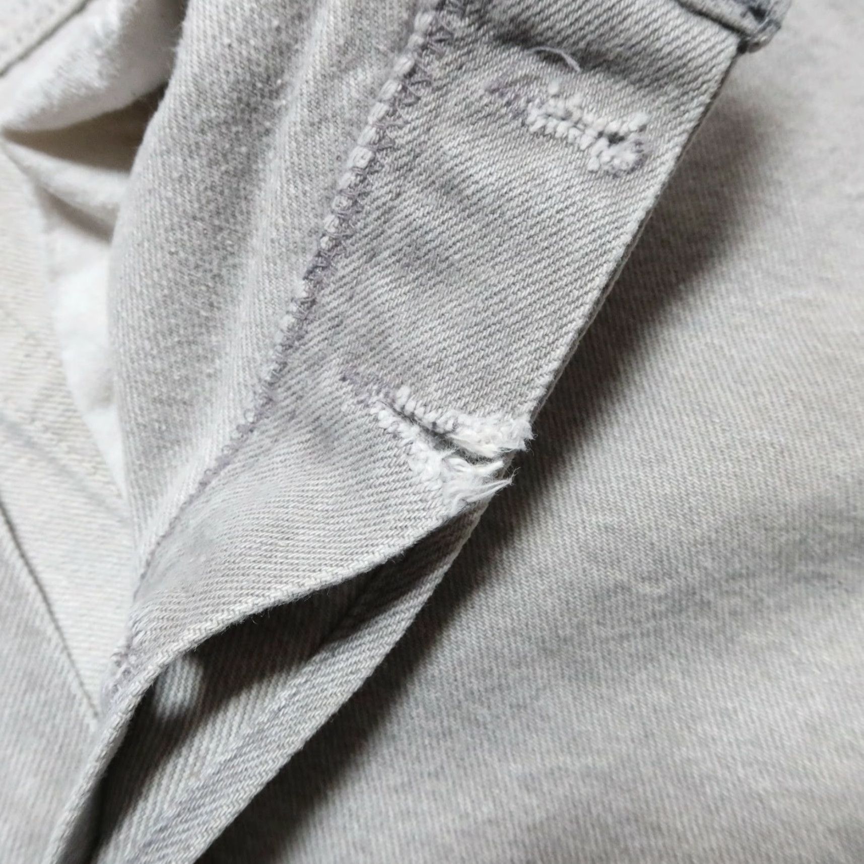 Denime VINTAGE Levis 501 Denim Jeans Mens 32 Grey USA Made 90s Size 32x30 1/2 Button Closure Size US 32 / EU 48 - 4 Thumbnail