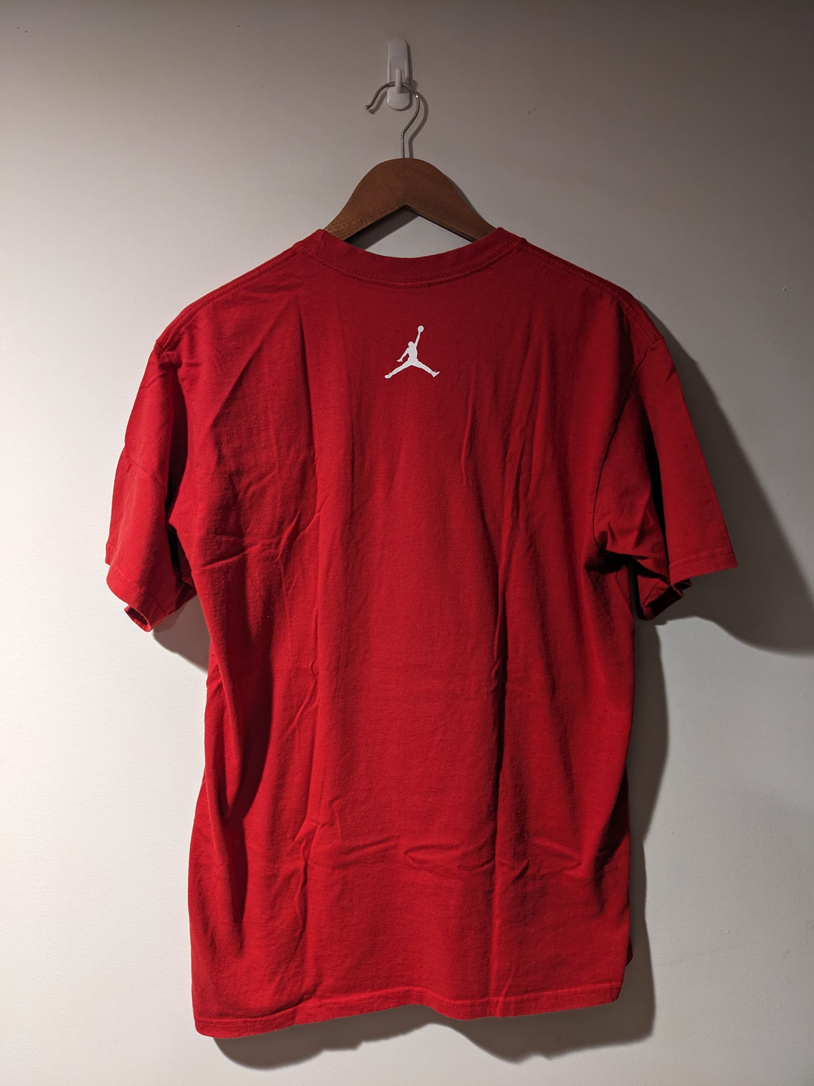 Jordan Brand × Nike × Vintage Vintage Y2K Nike Air Jordan 2 Shoe Red Medium T-Shirt Size US M / EU 48-50 / 2 - 4 Thumbnail