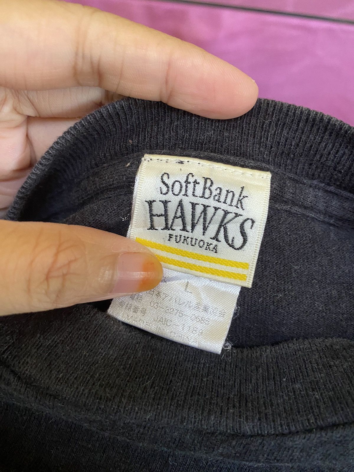 Hawk Sukajan softbank hawks tshirt Size US L / EU 52-54 / 3 - 7 Thumbnail