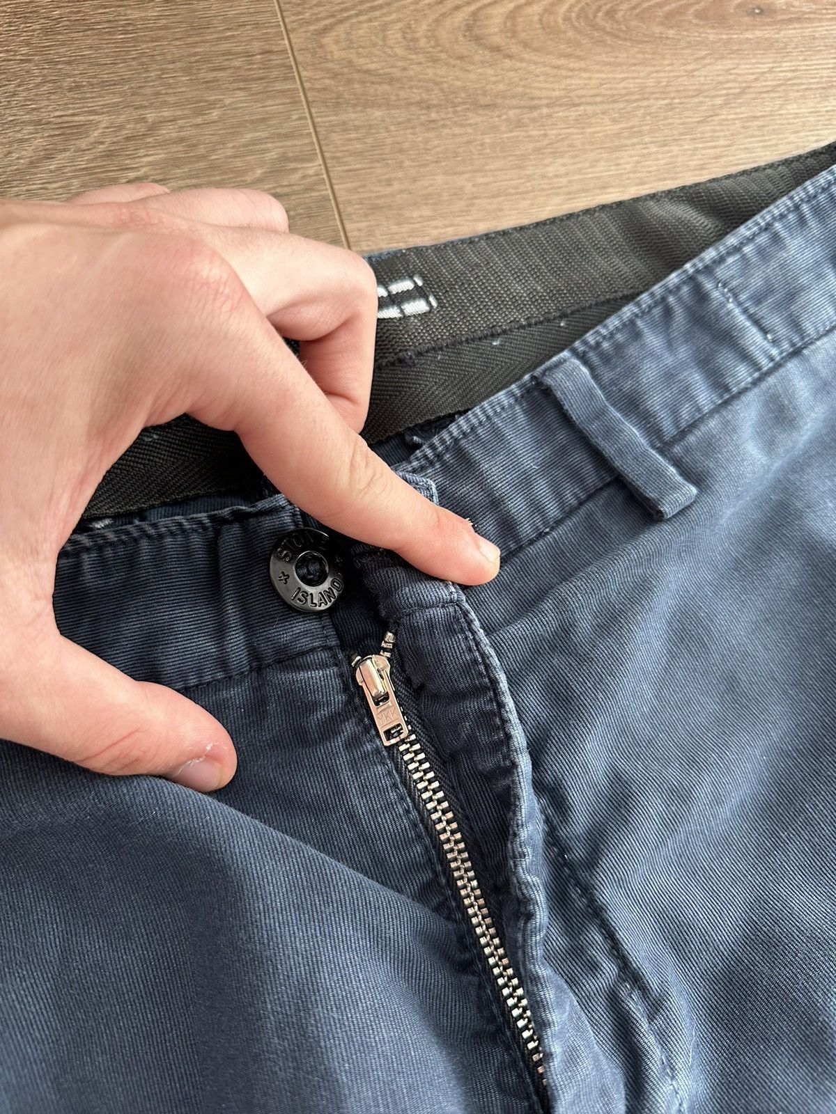 Stone Island 🔥VINTAGW STONE ISLAND CHINO PANTS🔥 Size US 36 / EU 52 - 9 Thumbnail