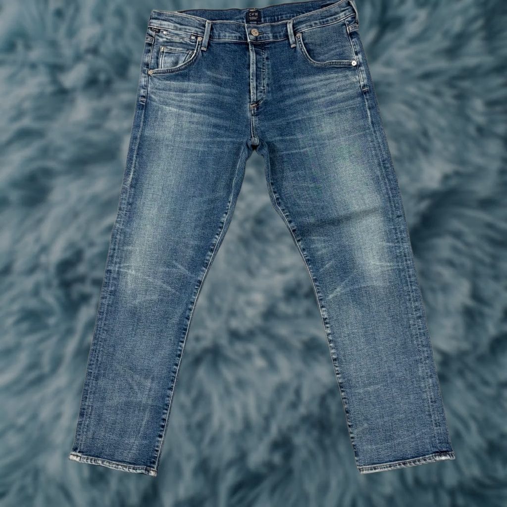 Citizens Of Humanity Citizens of Humanity Emerson Slim Boyfriend Jeans Blue Medium Wash Size 29 5-Pocket Logo Button Fly Womens jeans Size 29" - 1 Thumbnail