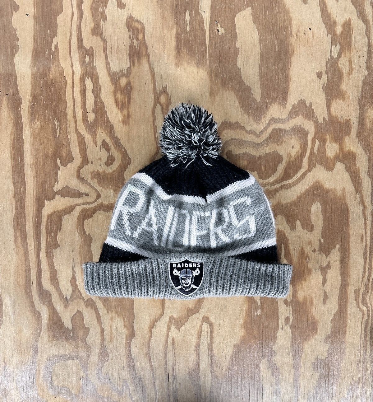 47 Brand × NFL LAS VEGAS OAKLAND RAIDERS 2-TONE CALGARY '47 BRAND BEANIE Size ONE SIZE - 1 Thumbnail