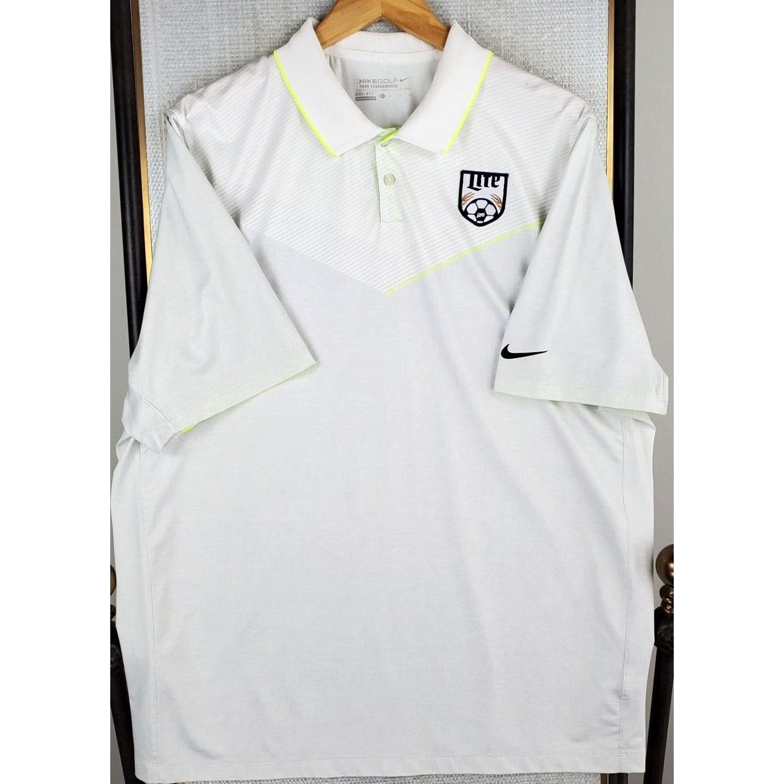 Nike NIKE GOLF Polo Shirt XL Mens White Tour Performance Short Sleeve Shirt Soccer Miller Lite Size US XL / EU 56 / 4 - 3 Thumbnail