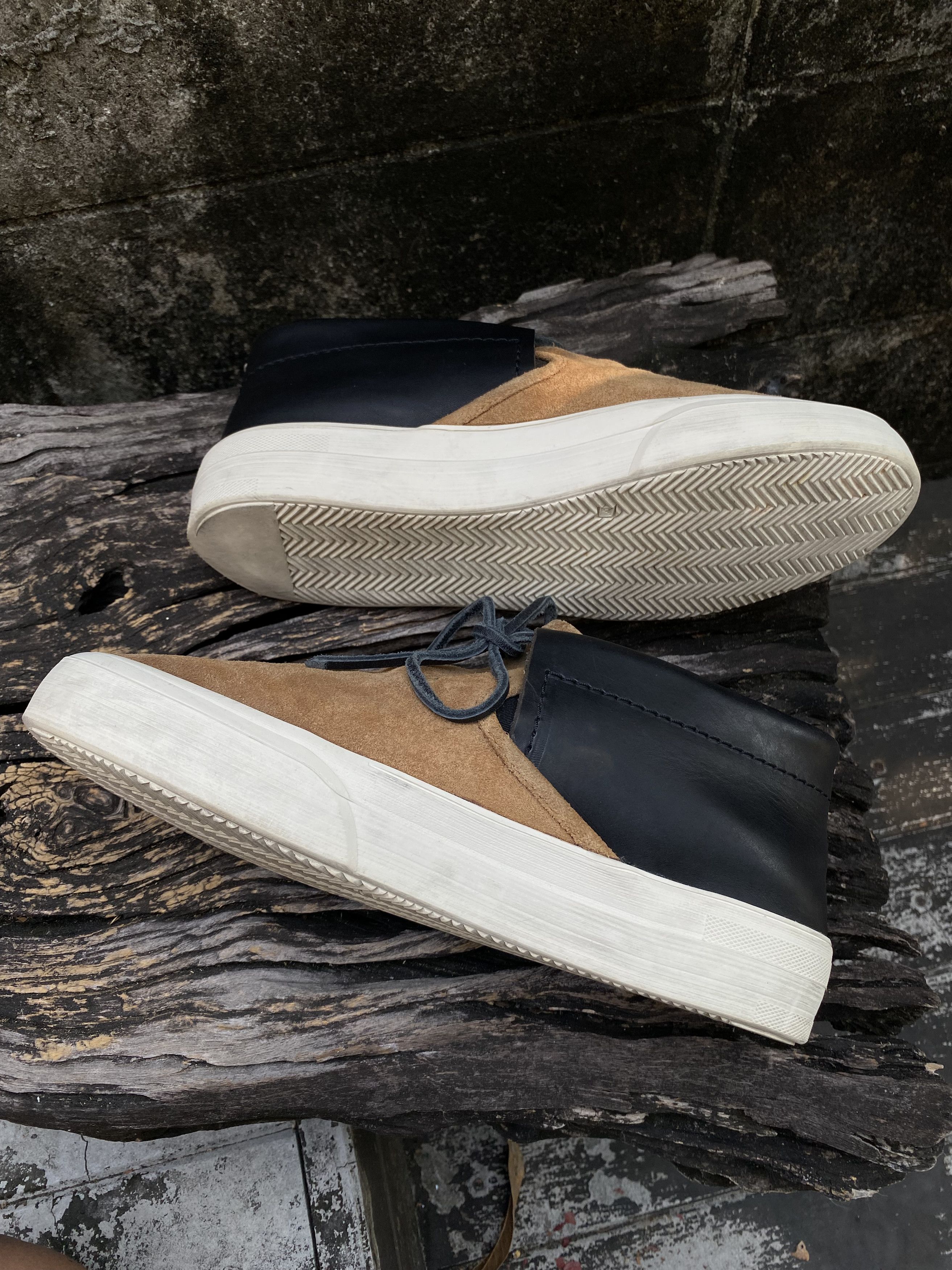 Maison Margiela Maison Margiela MM22 Suede Lace-Up Sneakers Made in Italy 41 Size US 8 / EU 41 - 5 Thumbnail