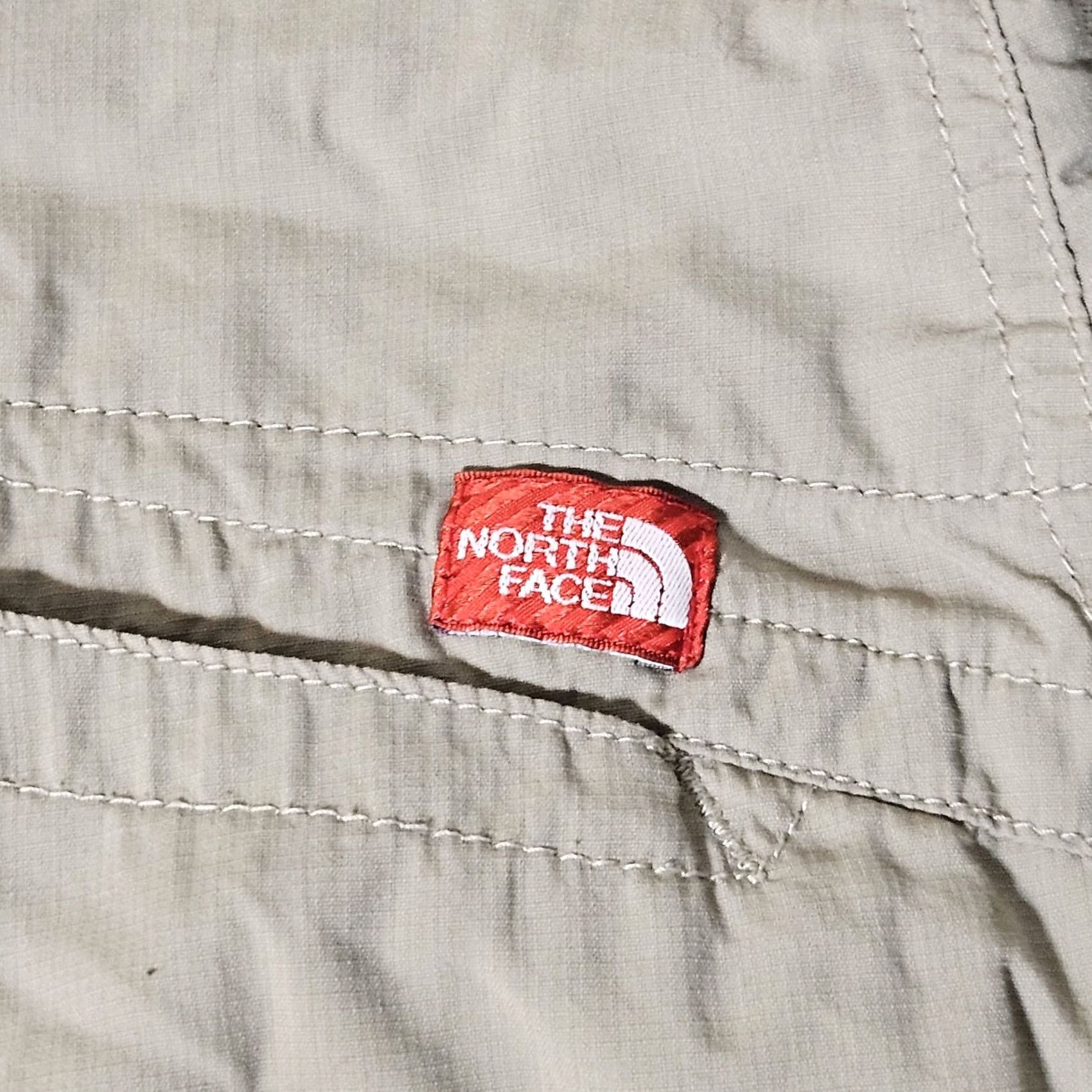 The North Face The North Face Women Pants Cropped 6 Beige Nylon Straight Regular Pocket Zipper Drawstring Button Logo Pockets Outdoor Hiking Beach Nature Sports Size 28" / US 6 / IT 42 - 4 Thumbnail