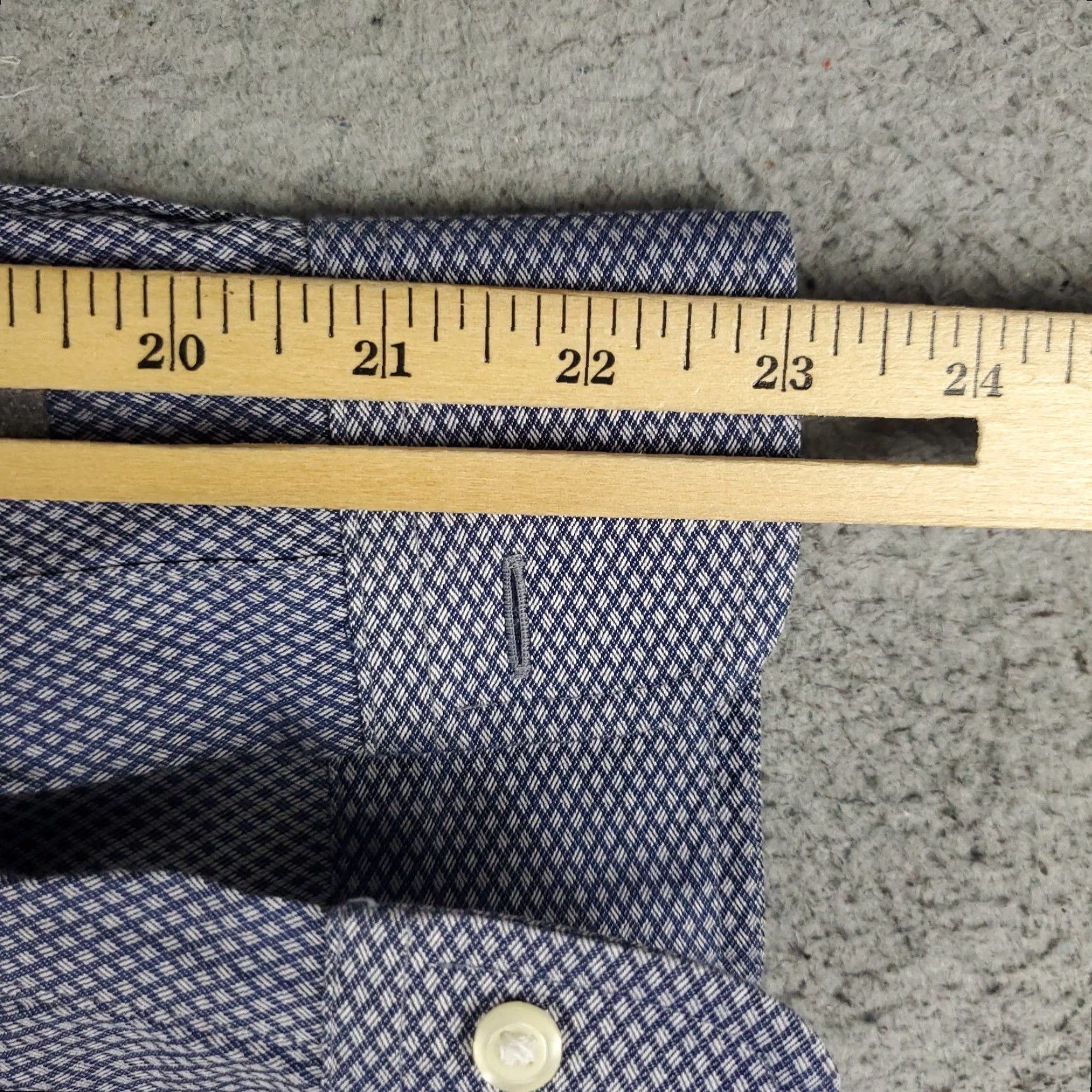 Brooks Brothers VINTAGE Brooks Brothers Dress Shirt Men 17 Blue Long Sleeve Button-Up Business Formal Modern Size 46R - 6 Thumbnail