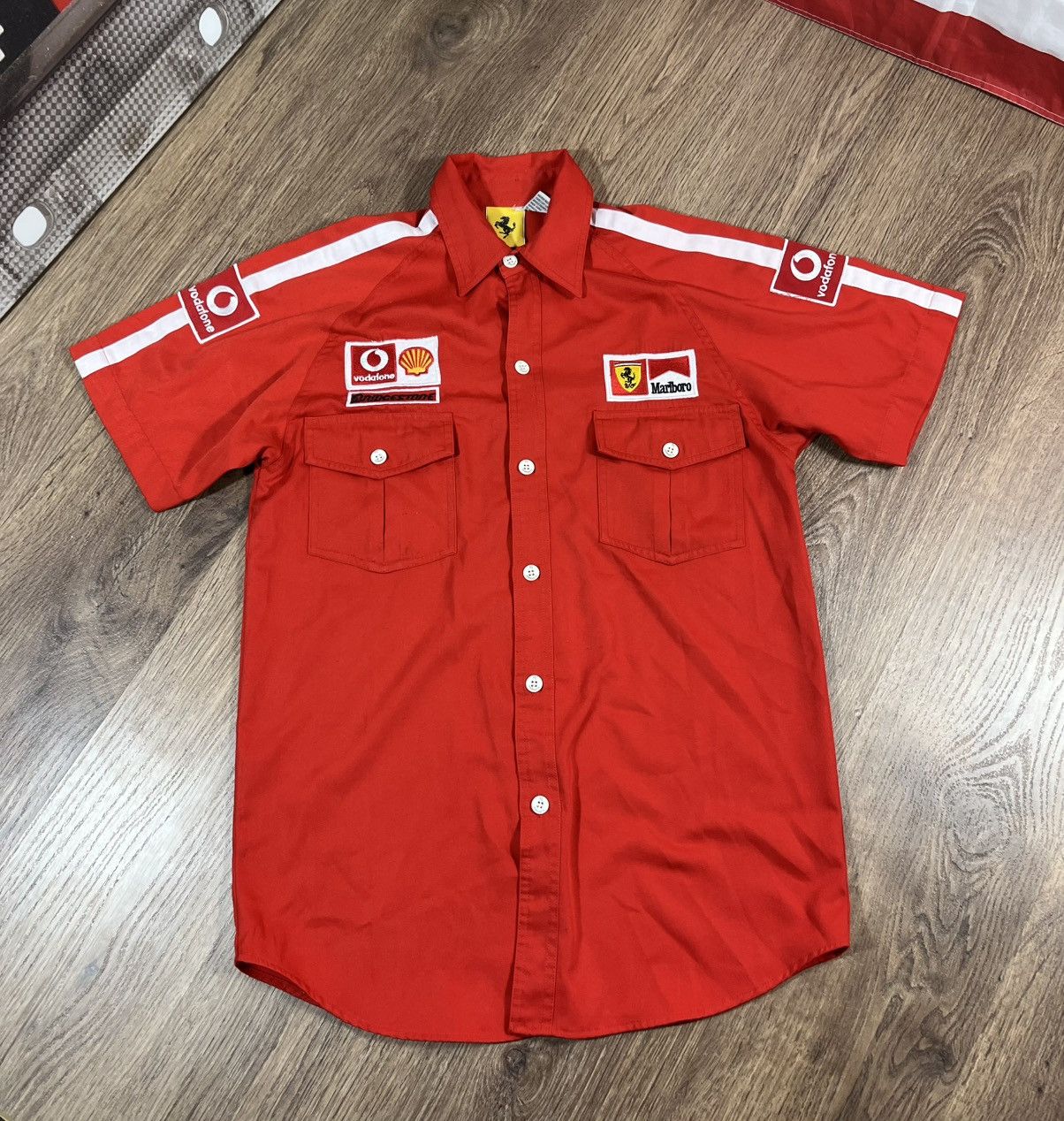 Ferrari Vintage 1996 Ferrari Marlboro Racing F1 Shirt Size US L / EU 52-54 / 3 - 8 Thumbnail