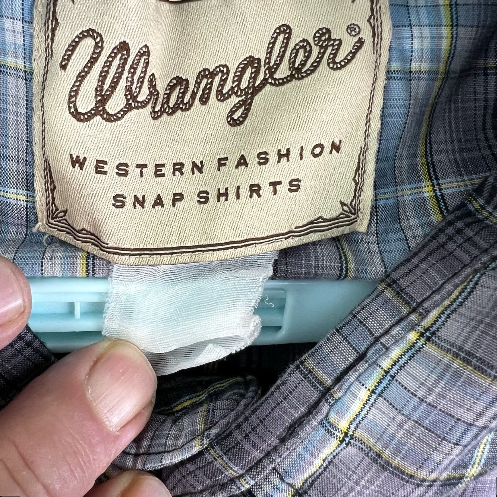Wrangler VINTAGE Wrangler Western Plaid Shirt Mens XL Short Sleeve Gray/Blue Casual Workwear Western Theme Size US 36 / EU 52 - 6 Thumbnail